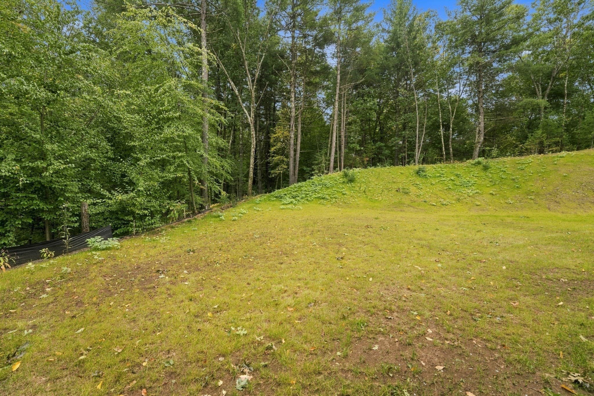 Condominium at 41 Homeward Avenue # D, Uxbridge MA 01569, Uxbridge, photo 38 of 39