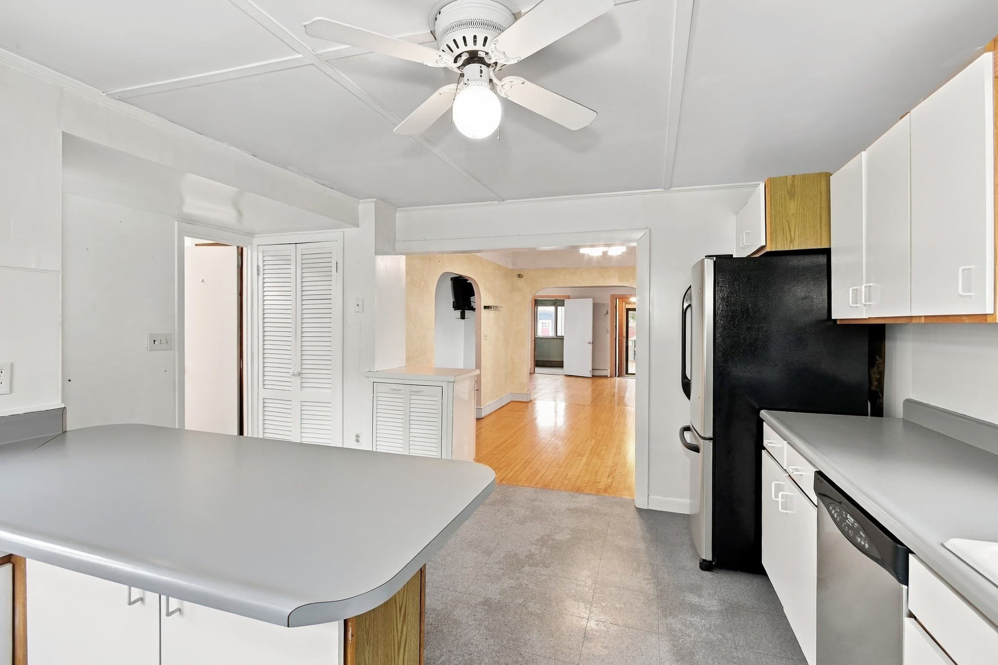 Single Family Residence at 85 Pine St, Swampscott MA 01907, Swampscott, photo 13 of 38