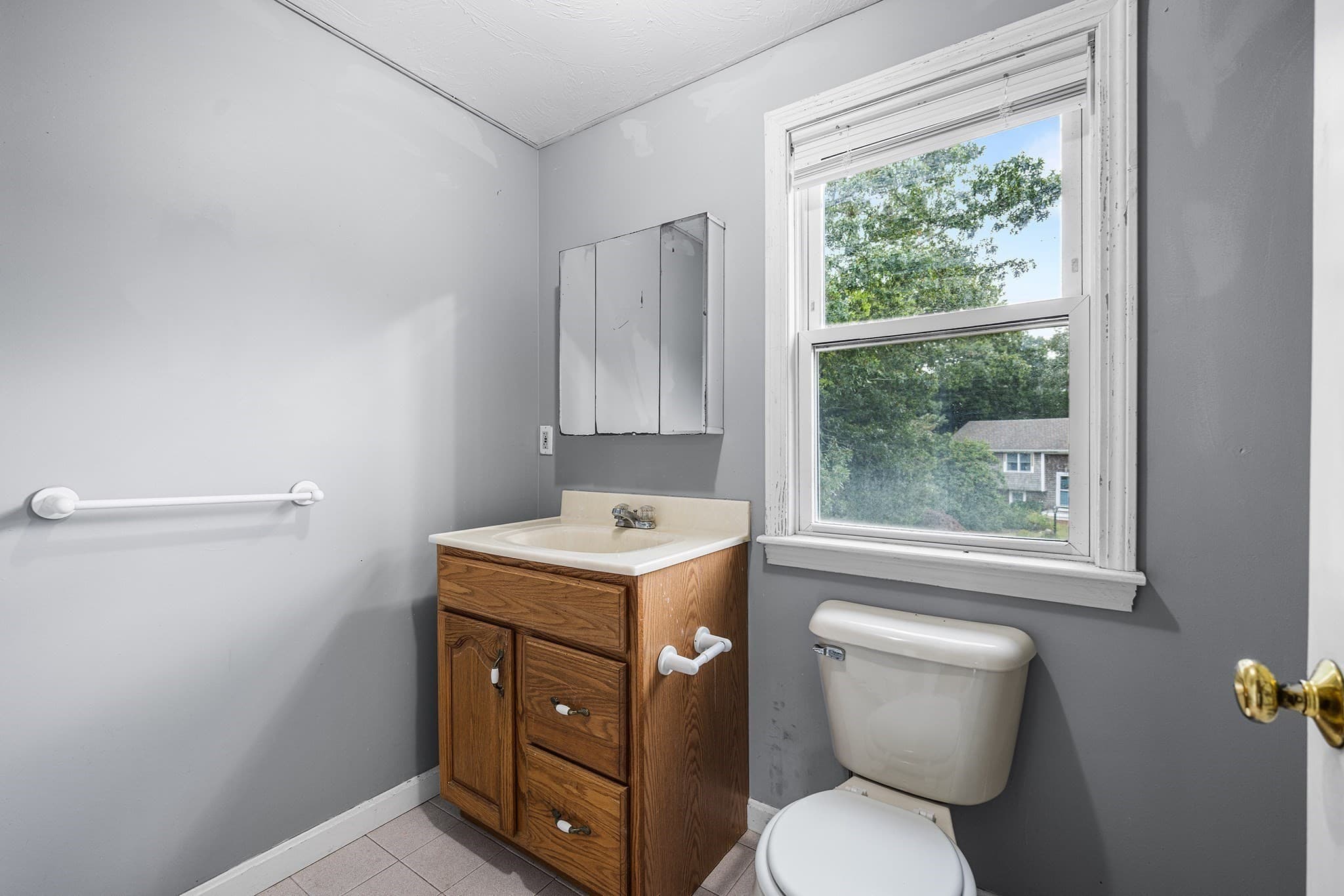 Single Family Residence at 9 E Harbor Cir, Falmouth MA 02536, Falmouth, photo 26 of 39