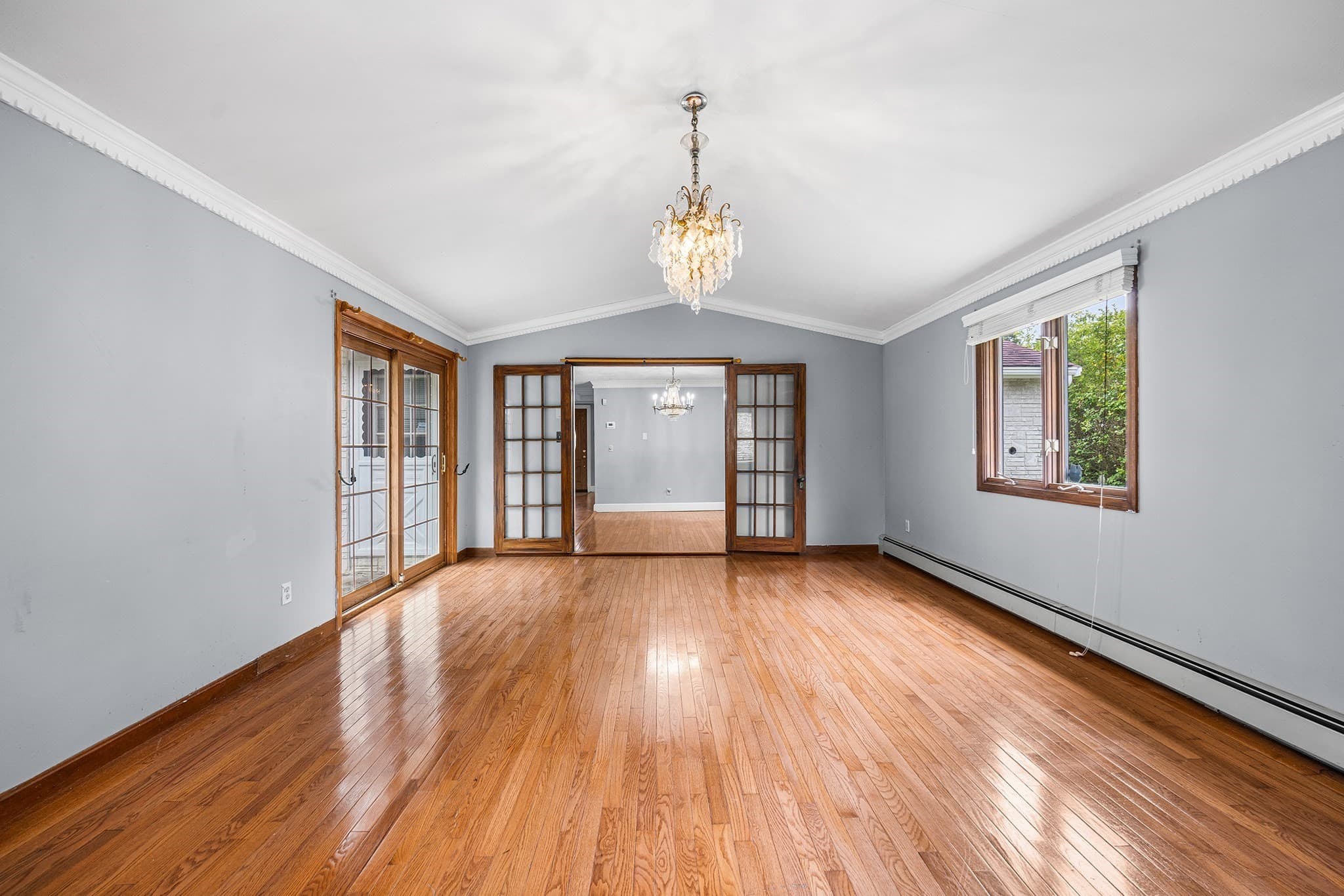 Single Family Residence at 9 E Harbor Cir, Falmouth MA 02536, Falmouth, photo 3 of 39
