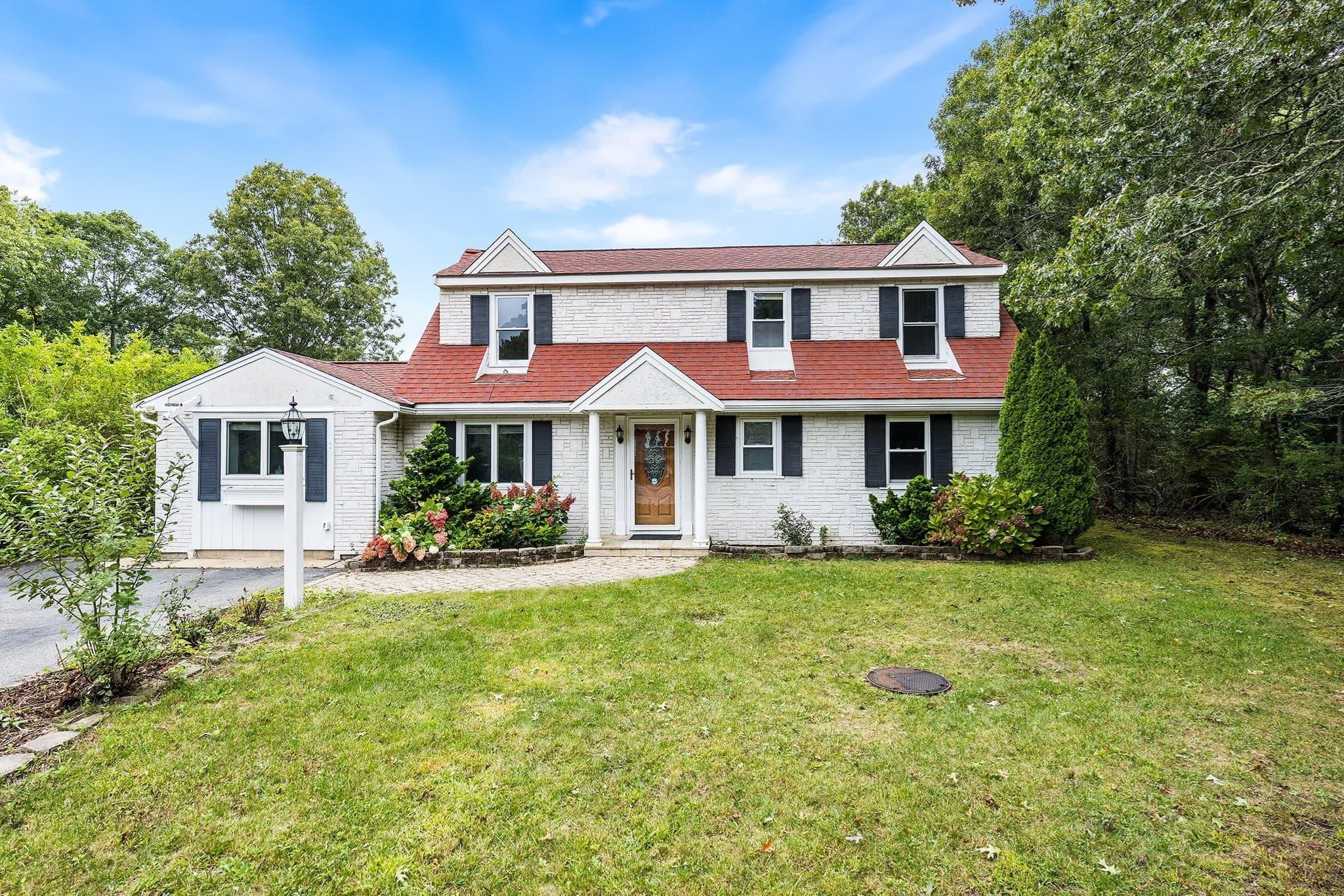 9 E Harbor Cir, Falmouth MA 02536
