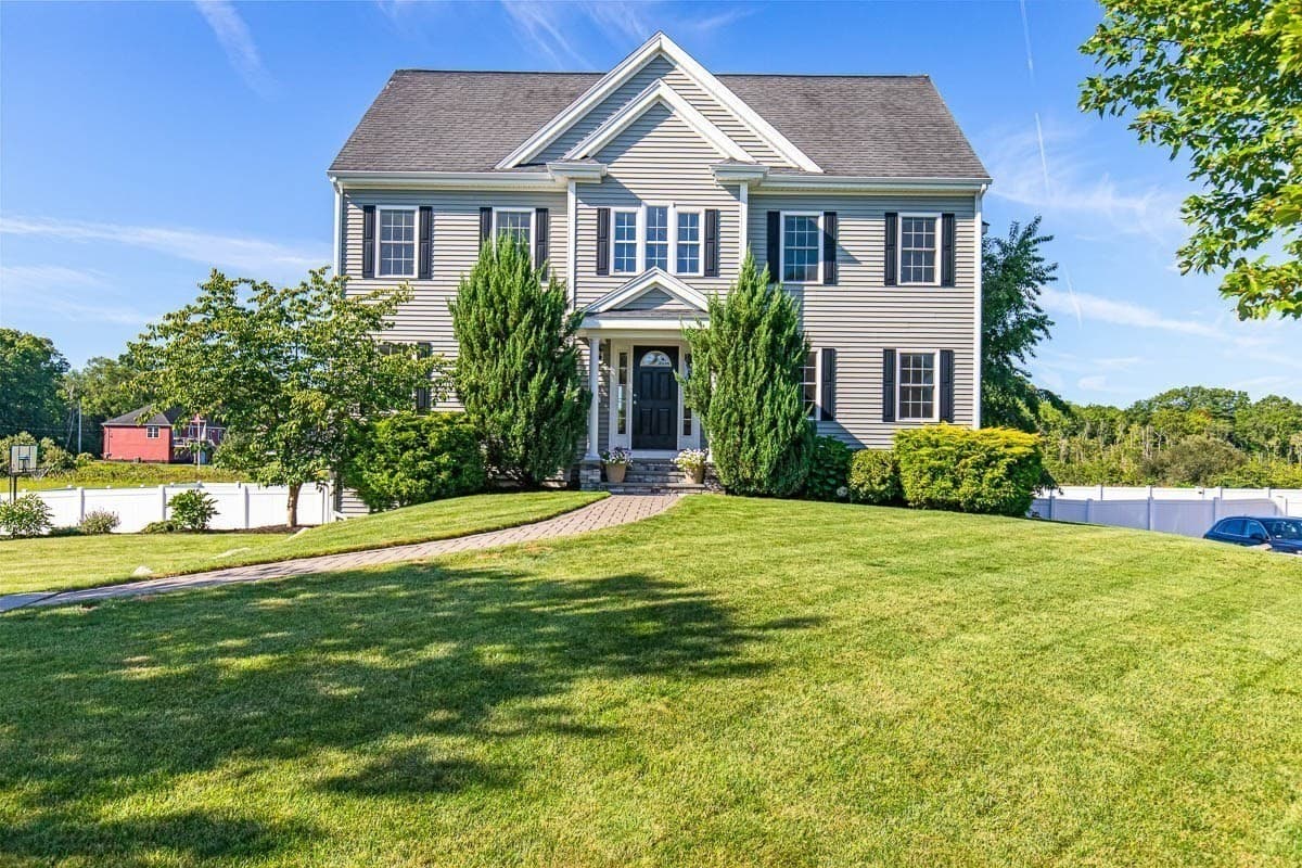 Single Family Residence at 18 Blue Grass Circle, Taunton MA 02780, Taunton, photo 2 of 41