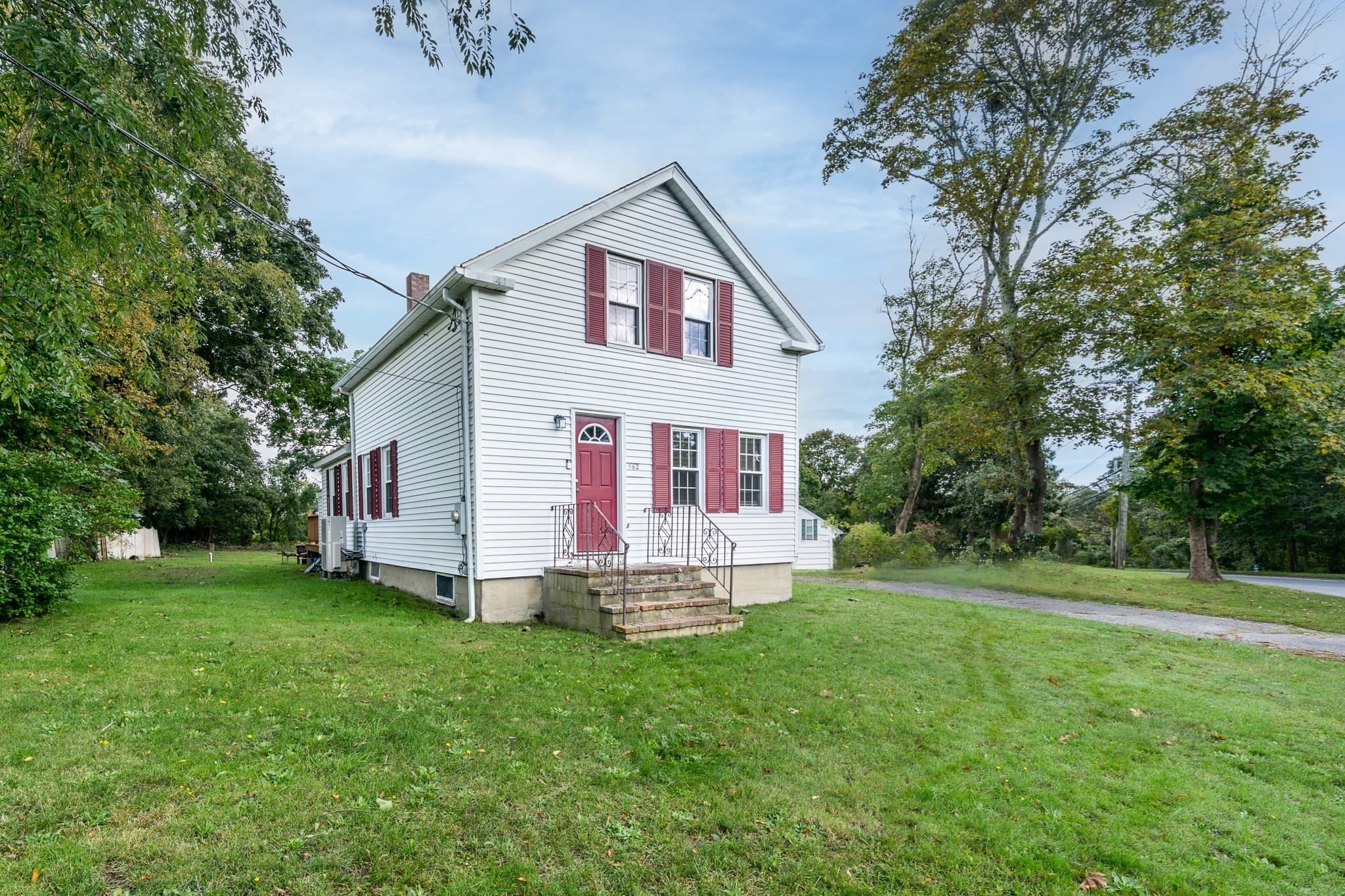 Single Family Residence at 562 Waquoit Hwy, Falmouth MA 02536, Falmouth, photo 2 of 42
