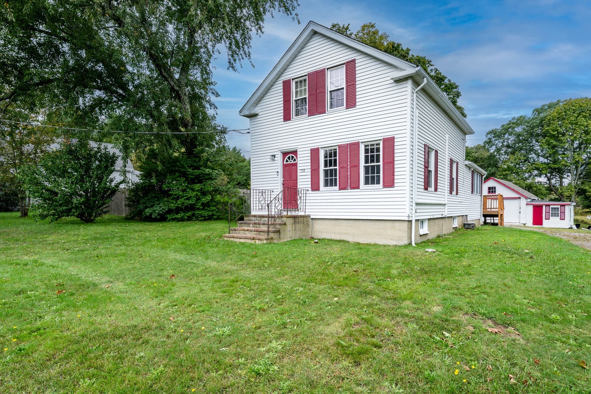 Single Family Residence at 562 Waquoit Hwy, Falmouth MA 02536, Falmouth, photo 4 of 42