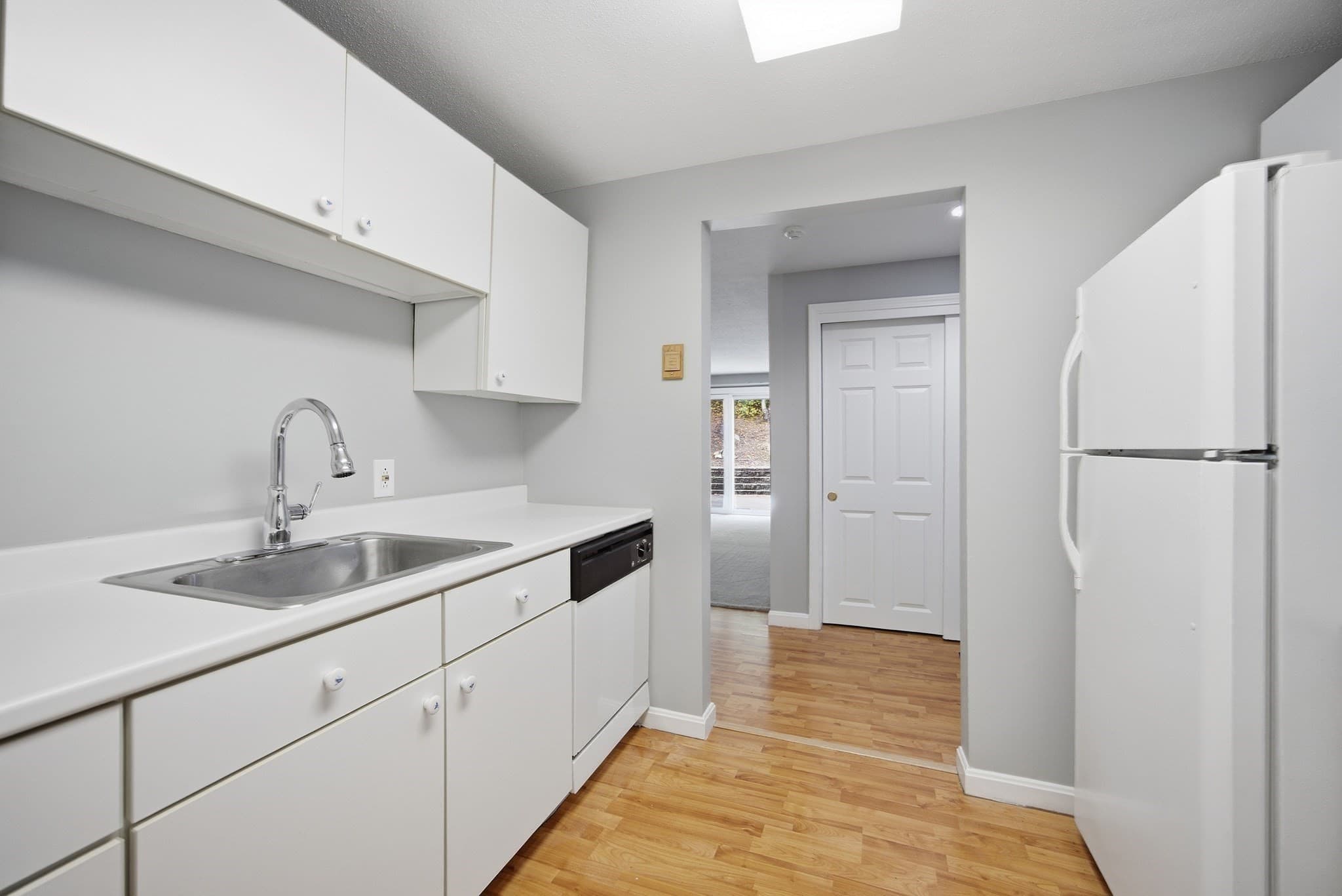 Condominium at 5 Marc Drive, Plymouth MA 02360, Plymouth, photo 8 of 24