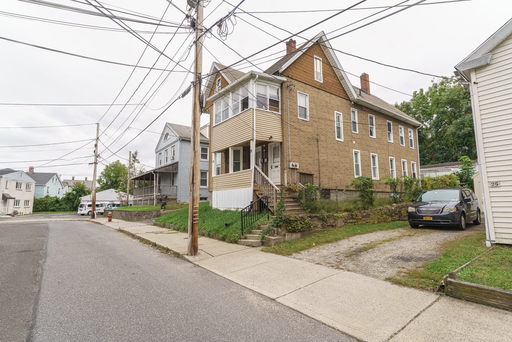 Multi Family at 17 Spring St, Chicopee MA 01013, Chicopee, photo 3 of 29