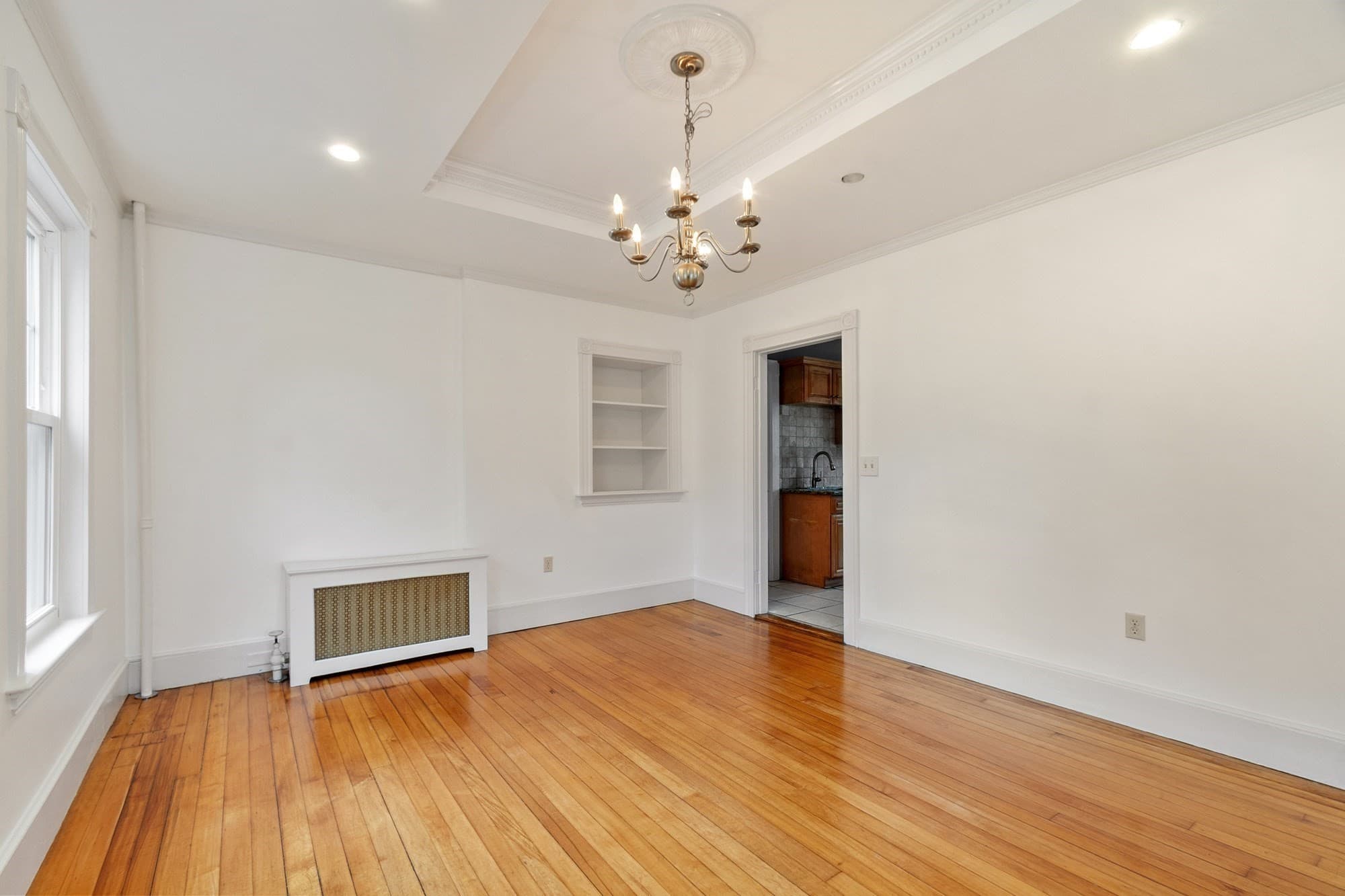 Single Family Residence at 103 Walton St, Fitchburg MA 01420, Fitchburg, photo 13 of 39