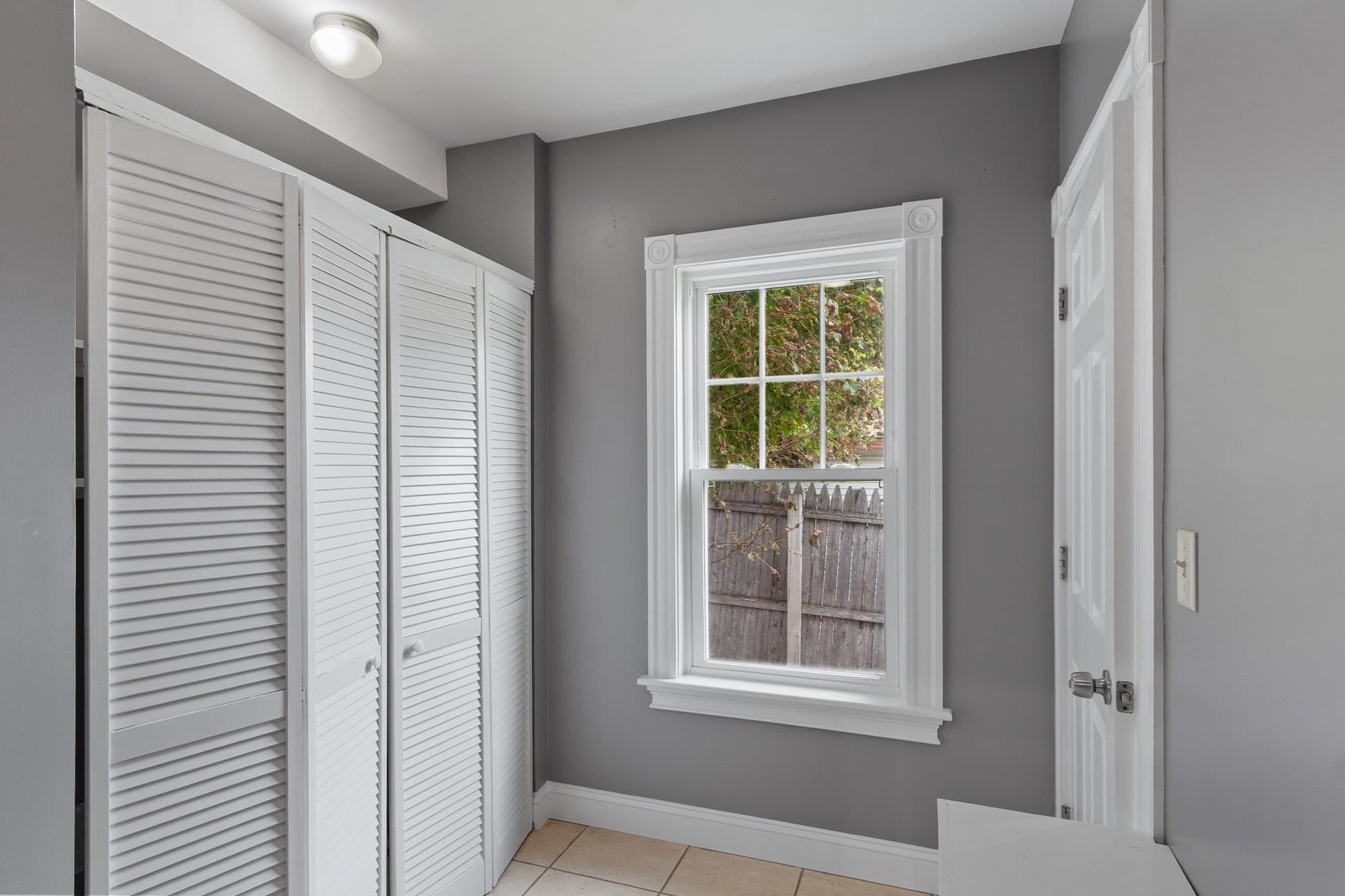 Single Family Residence at 103 Walton St, Fitchburg MA 01420, Fitchburg, photo 16 of 39