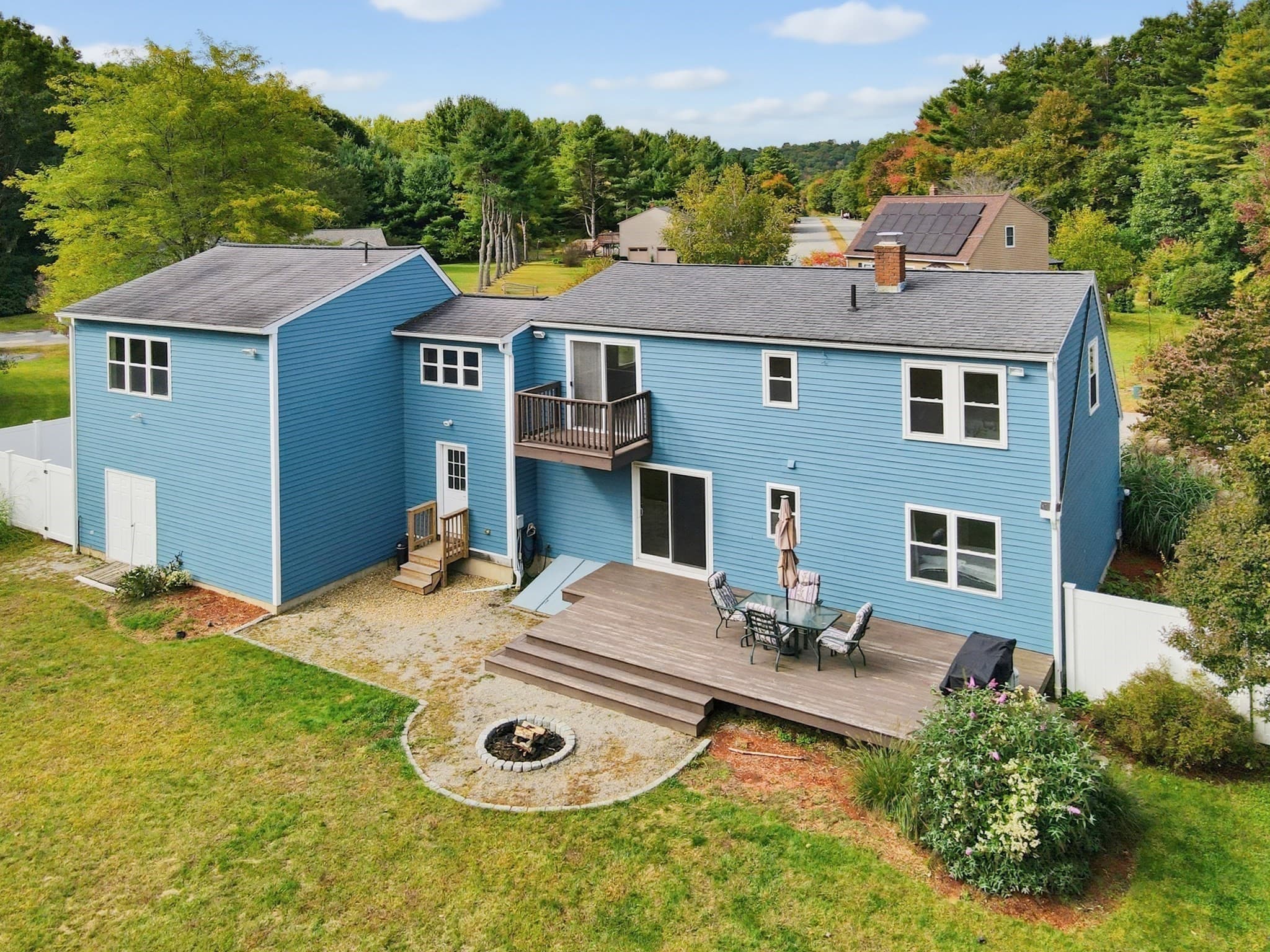 Single Family Residence at 124 Haywood Drive, East Brookfield MA 01515, East Brookfield, photo 3 of 27