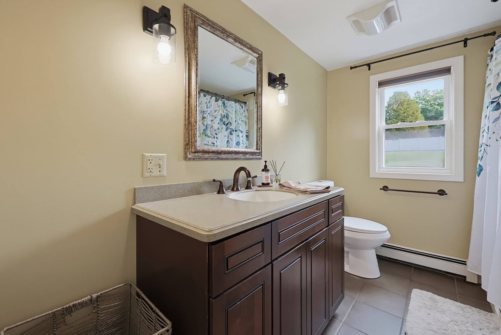 Single Family Residence at 124 Haywood Drive, East Brookfield MA 01515, East Brookfield, photo 19 of 27