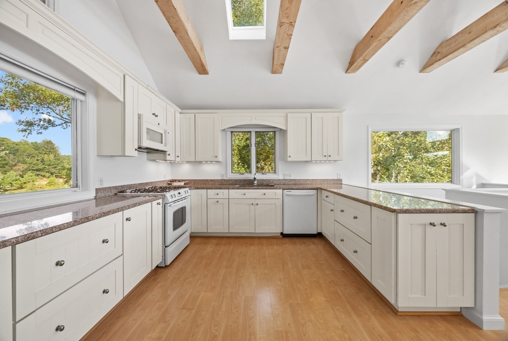 Single Family Residence at 197 Roxy Cahoon Rd, Plymouth MA 02360, Plymouth, photo 13 of 42
