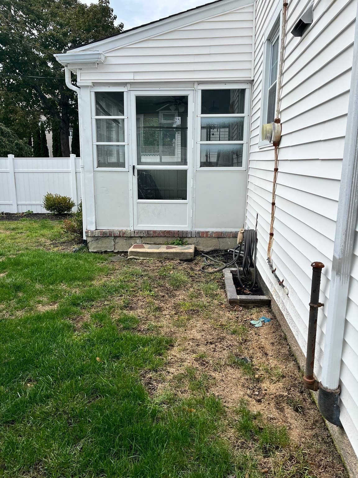 Single Family Residence at 412 Arnold St, New Bedford MA 02740, New Bedford, photo 39 of 42