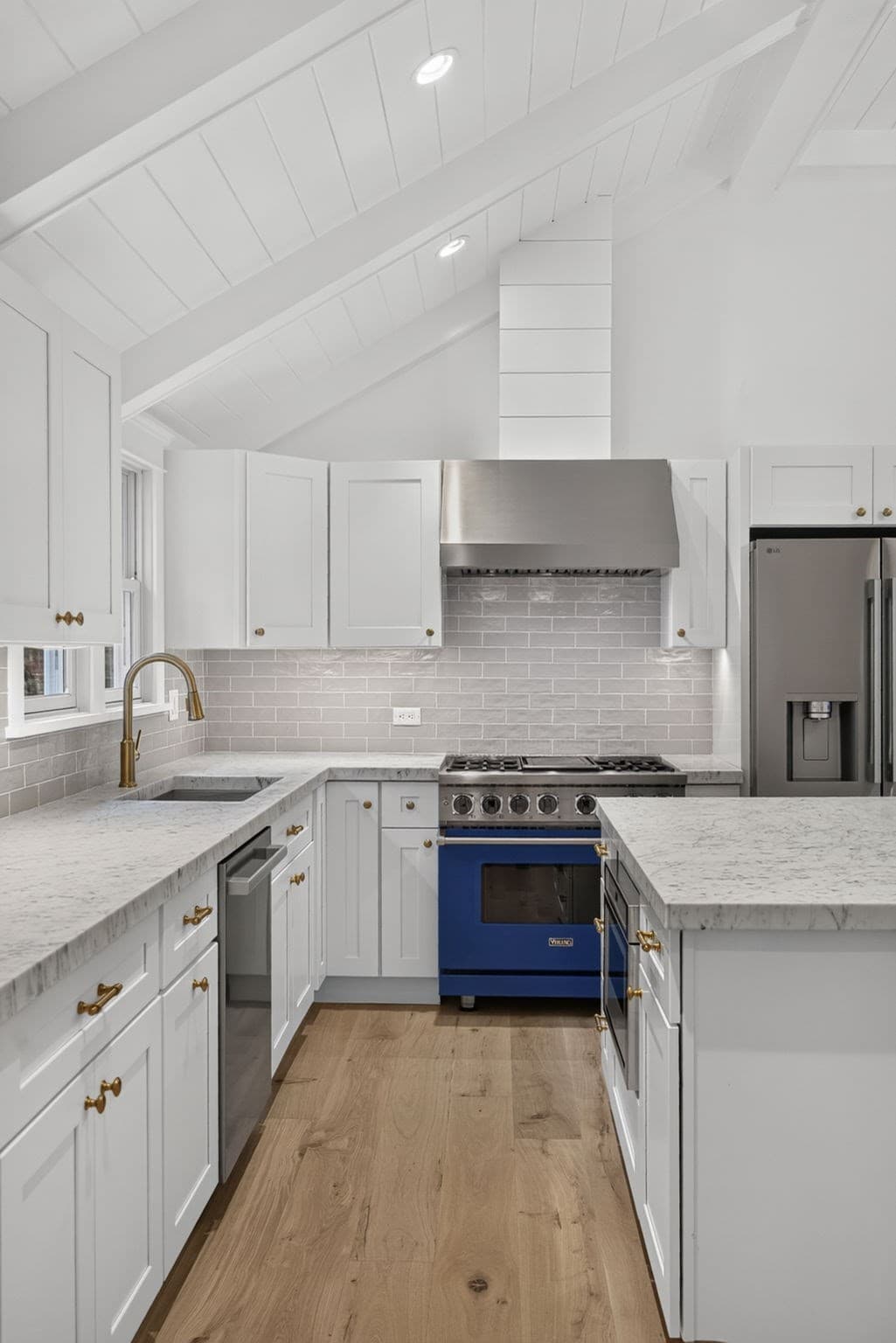 Single Family Residence at 31 Jasons Ln, Barnstable MA 02655, Barnstable, photo 7 of 29