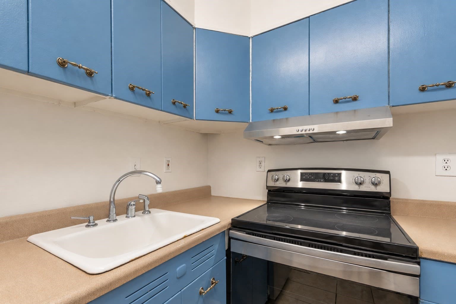 Condominium at 101 Mulberry St # 311, Springfield MA 01105, Springfield, photo 5 of 17