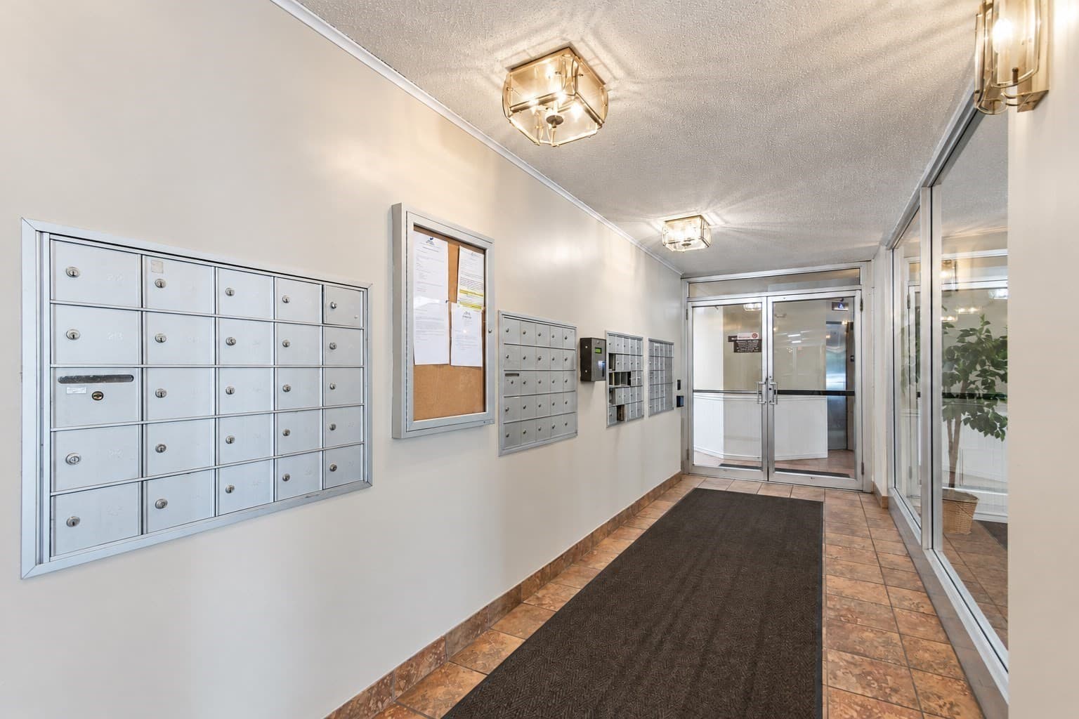 Condominium at 101 Mulberry St # 311, Springfield MA 01105, Springfield, photo 14 of 17