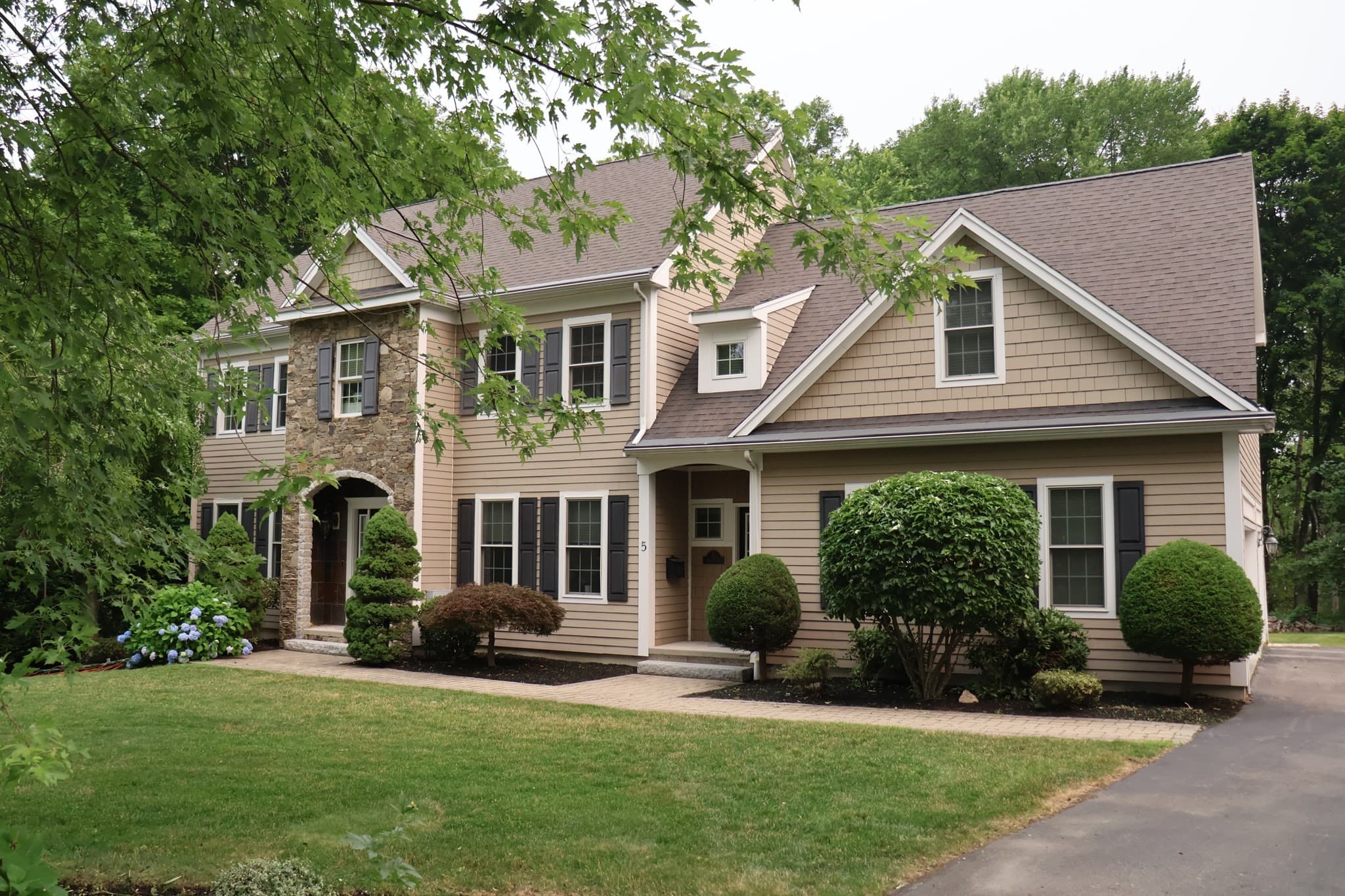 Single Family Residence at 5 Merriam Avenue, Shrewsbury MA 01545, Shrewsbury, photo 2 of 40