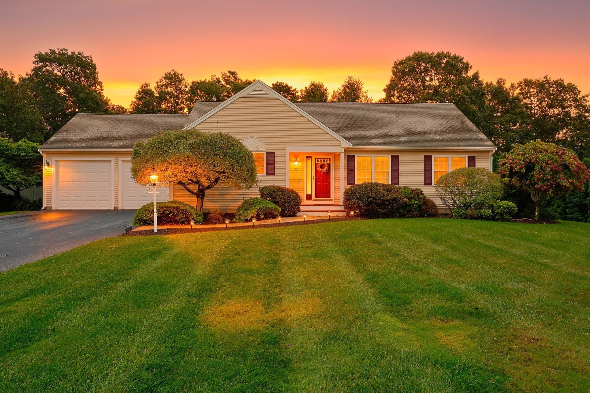 22 Mirasol Dr, Bourne MA 02532