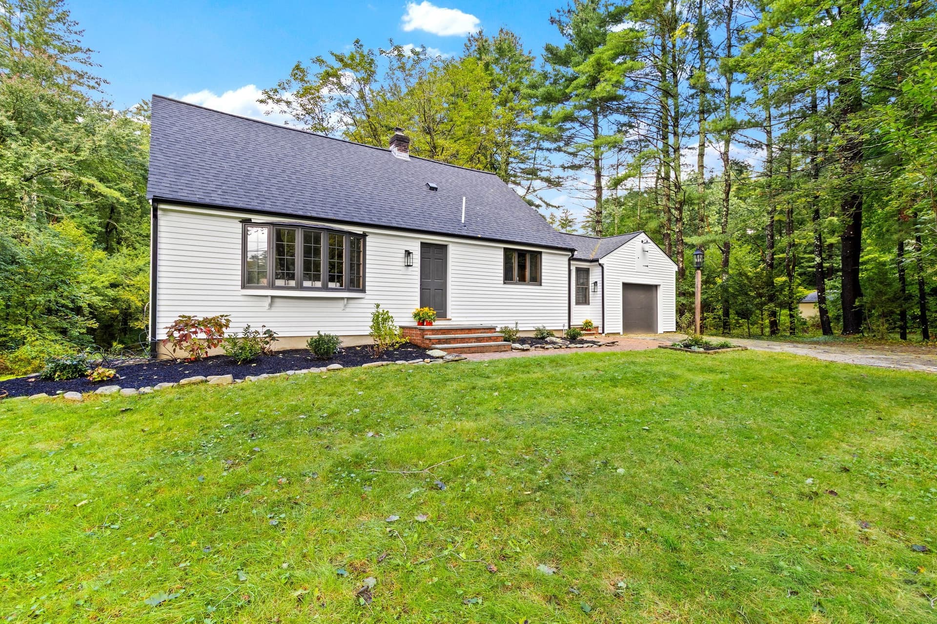 217 Hudson Rd, Stow MA 01775