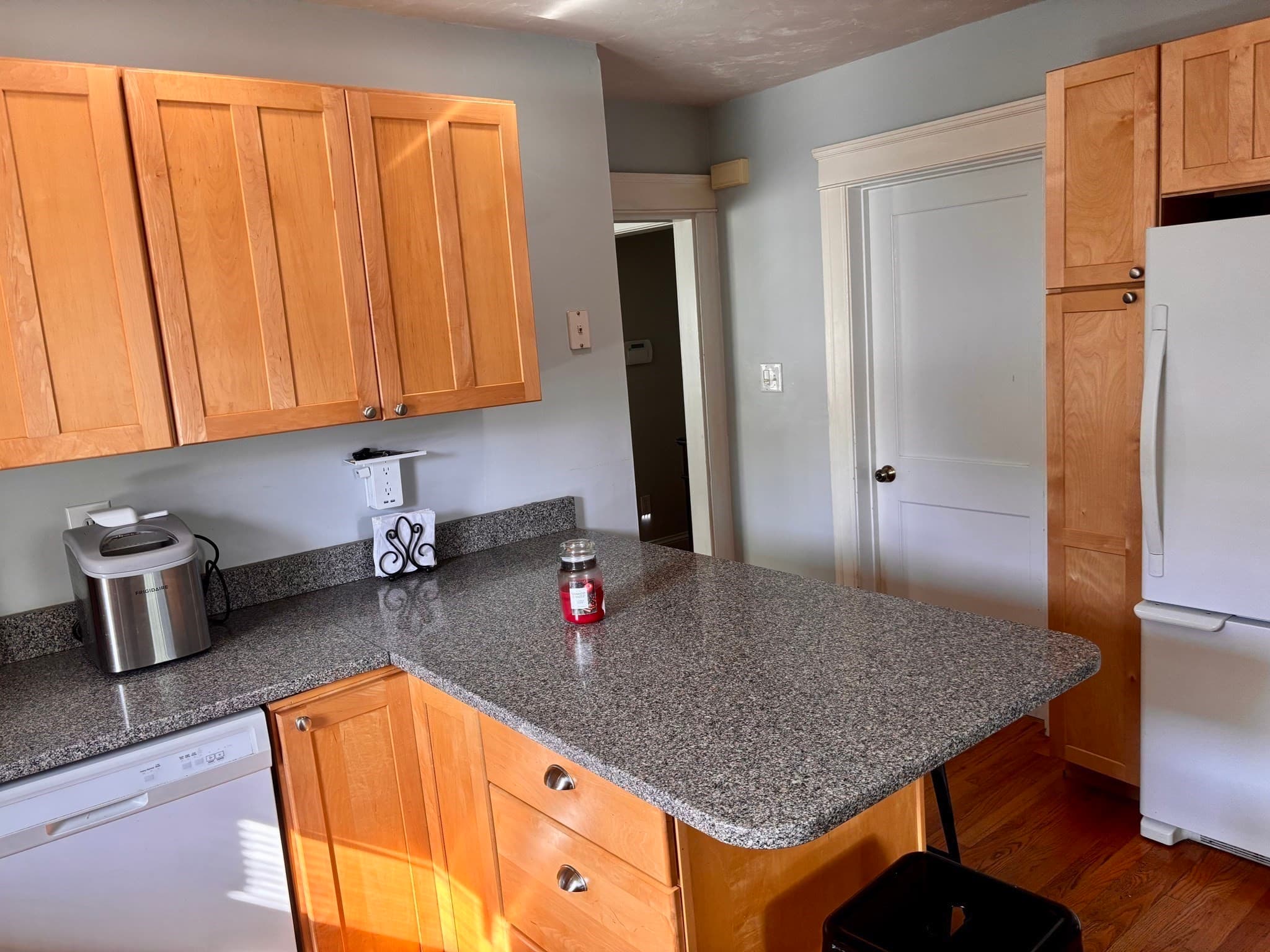 Single Family Residence at 18 Blue Bell Road, Worcester MA 01606, Worcester, photo 7 of 37