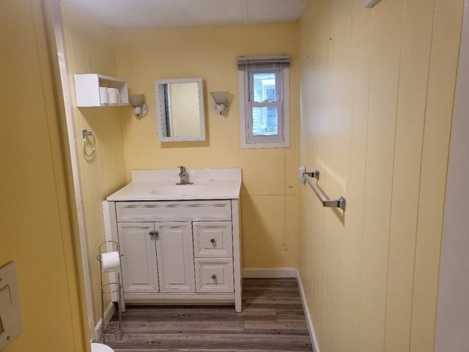 Mobile Home at 46 Maplewood Drive, Halifax MA 02338, Halifax, photo 8 of 18