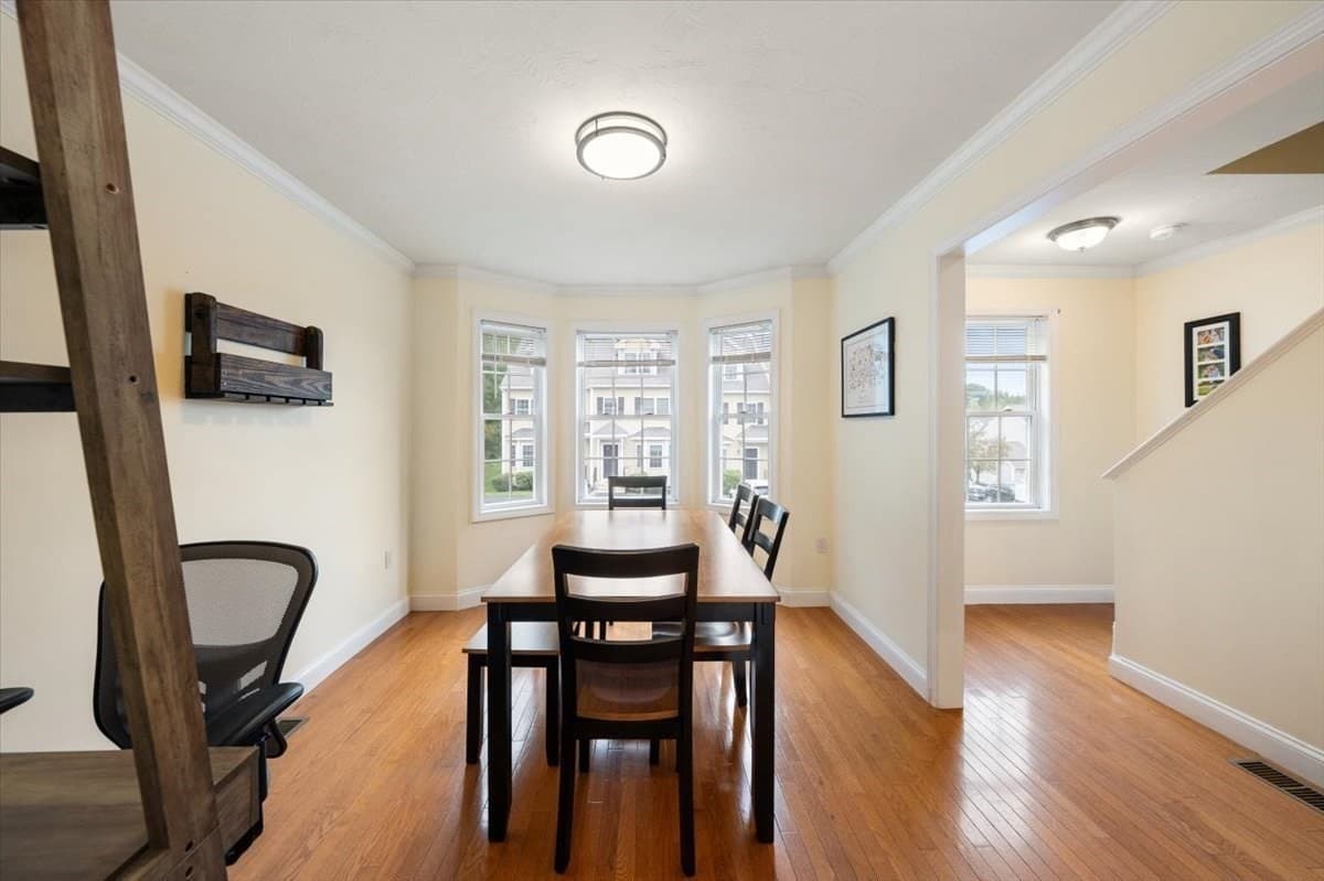 Condominium at 3 Snow Bell # 3, Worcester MA 01606, Worcester, photo 13 of 22