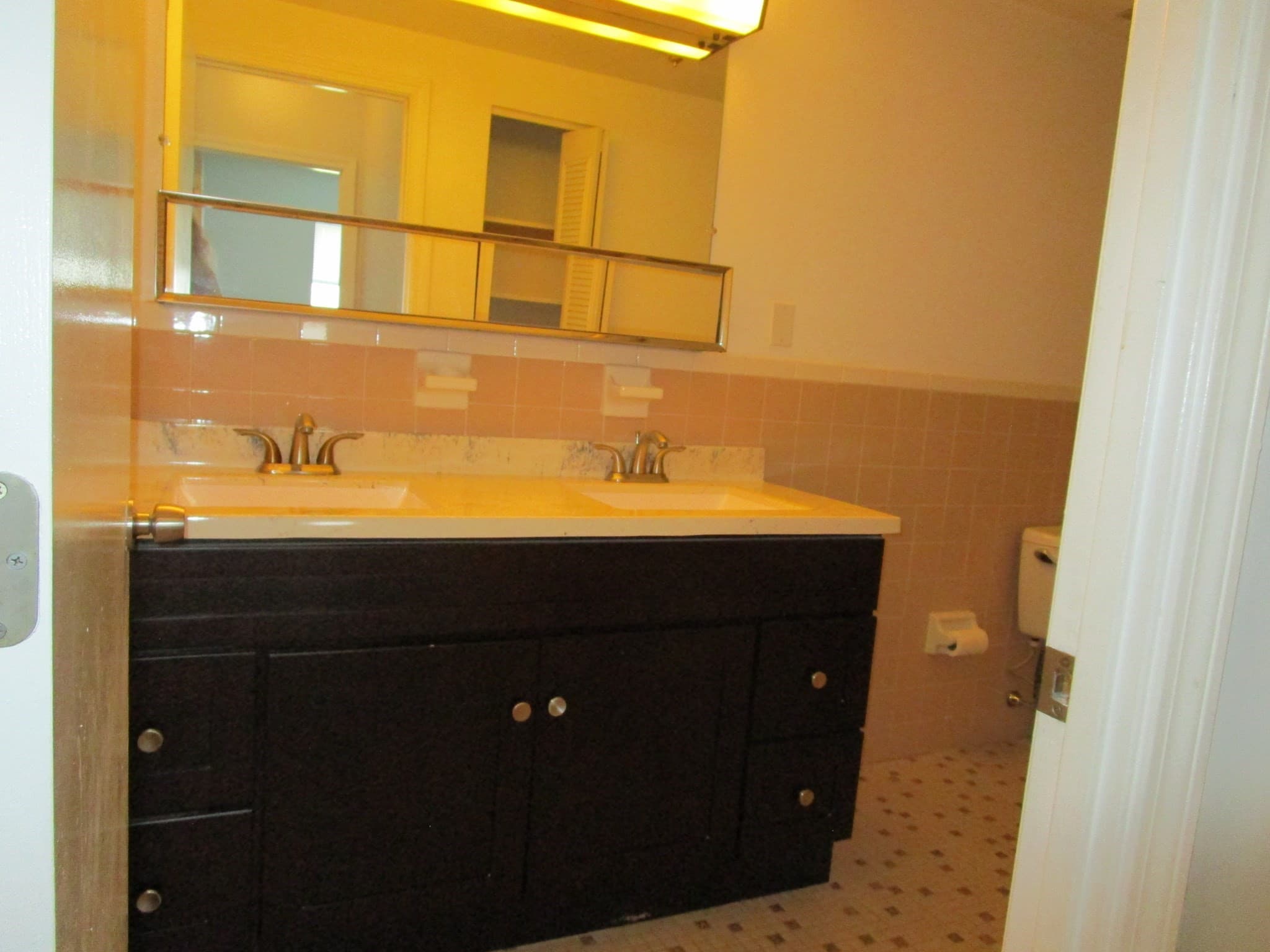 Condominium at 26 Chestnut Street # 16, Wakefield MA 01880, Wakefield, photo 18 of 19