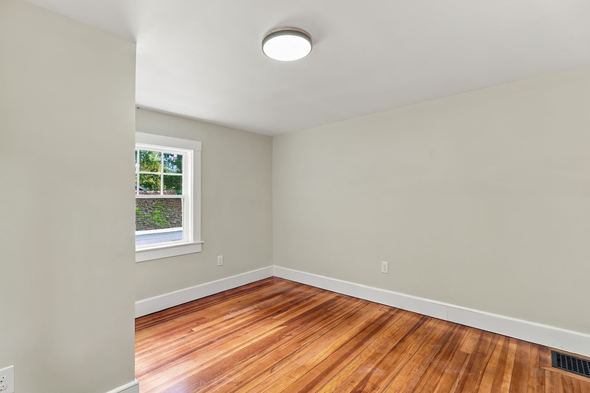 Single Family Residence at 166 Cross Road, Lunenburg MA 01462, Lunenburg, photo 18 of 33