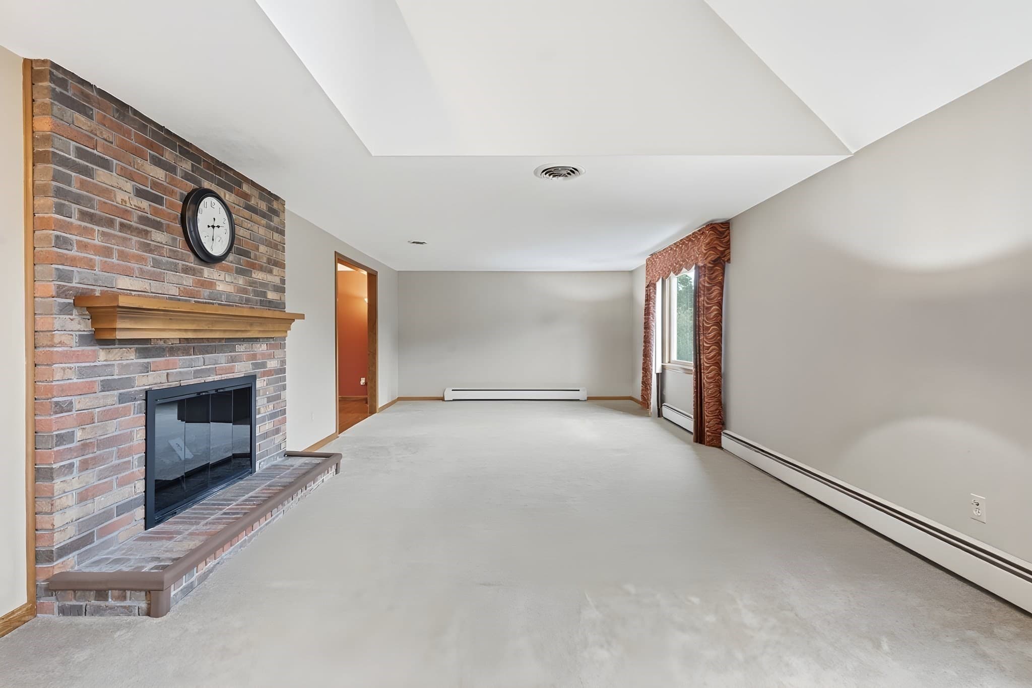 Single Family Residence at 16 Matthew Dr, Easthampton MA 01027, Easthampton, photo 13 of 37