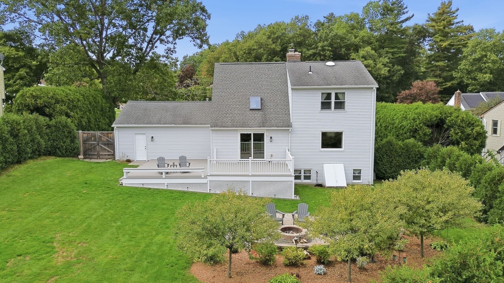 Single Family Residence at 16 Matthew Dr, Easthampton MA 01027, Easthampton, photo 3 of 37