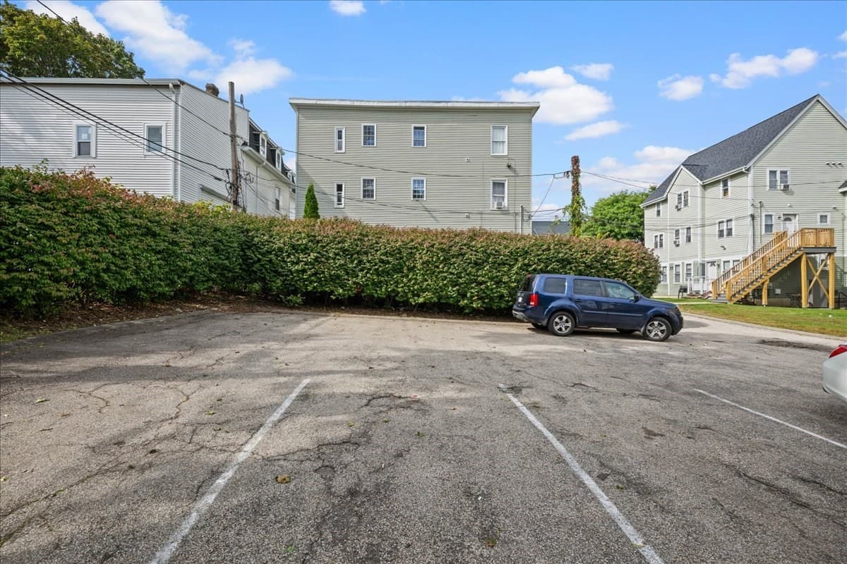 3 Family at 128 Beacon St, Worcester MA 01610, Worcester, photo 28 of 42