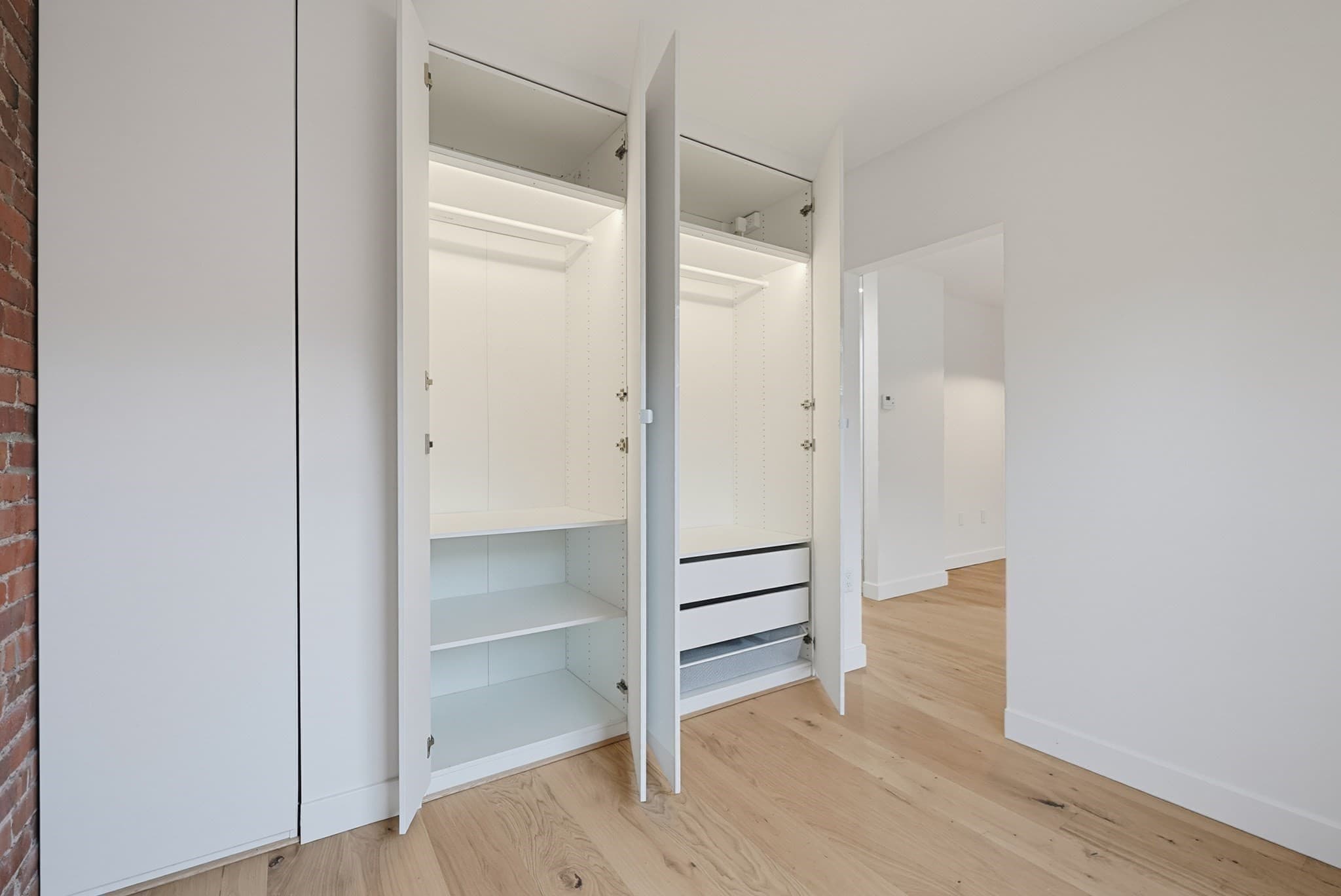 Condominium at 96 Gainsborough St # 301W, Boston MA 02115, Boston, photo 12 of 17