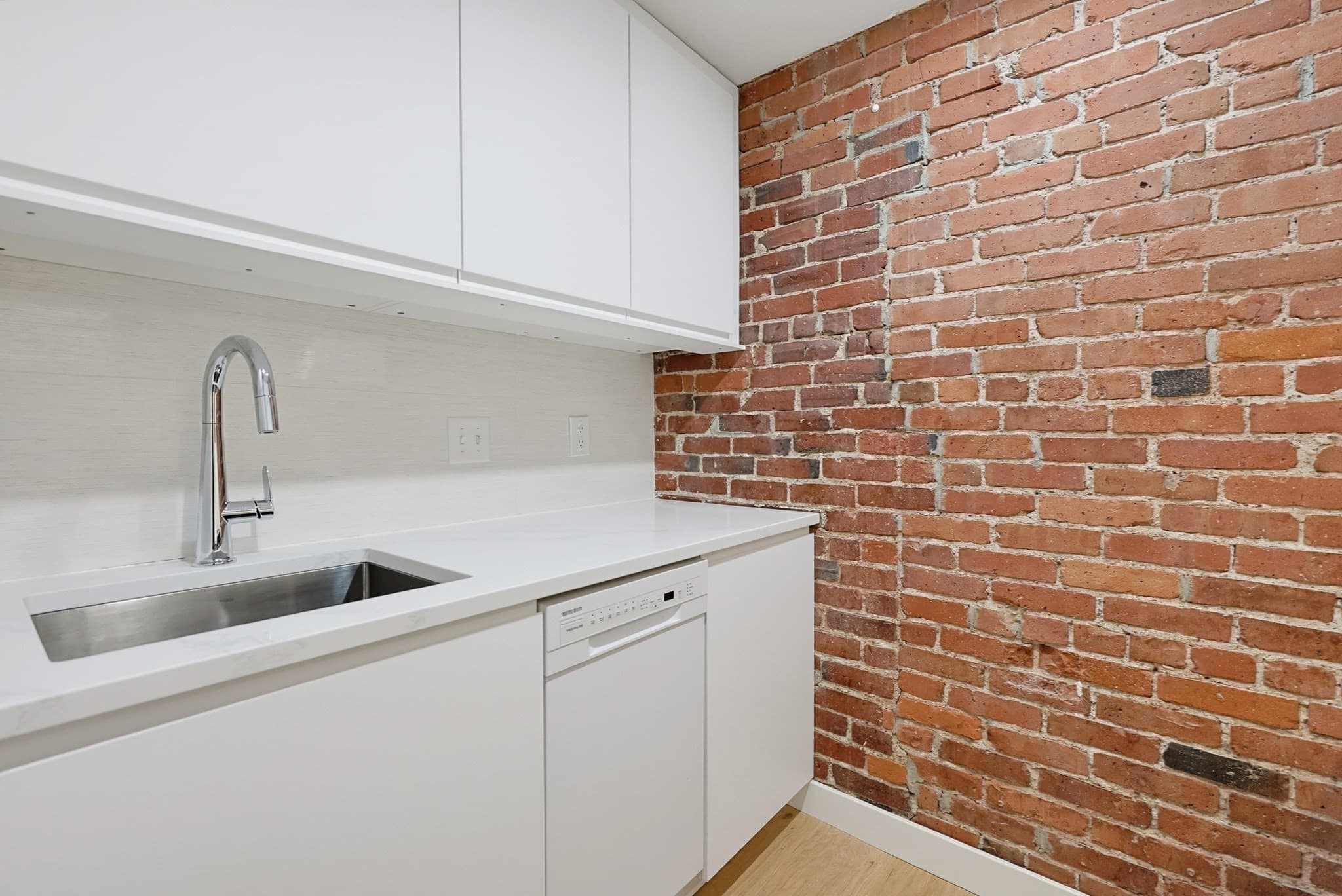 Condominium at 96 Gainsborough St # 301W, Boston MA 02115, Boston, photo 7 of 17