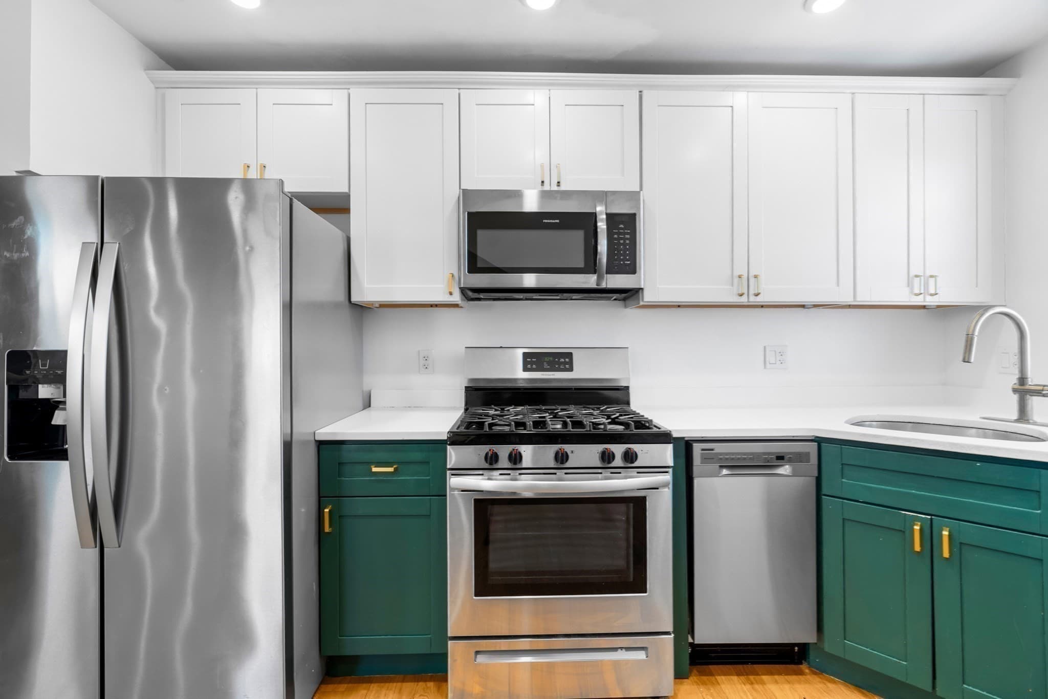 Condominium at 1-3 Howard Pl # B, Boston MA 02125, Boston, photo 3 of 16