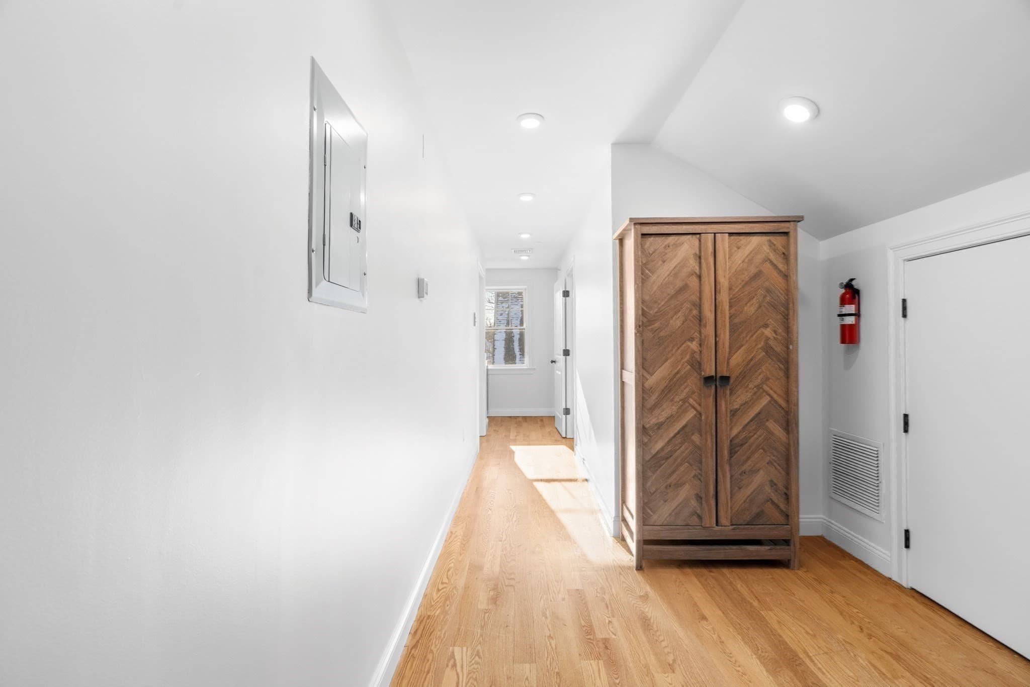 Condominium at 1-3 Howard Pl # B, Boston MA 02125, Boston, photo 10 of 16