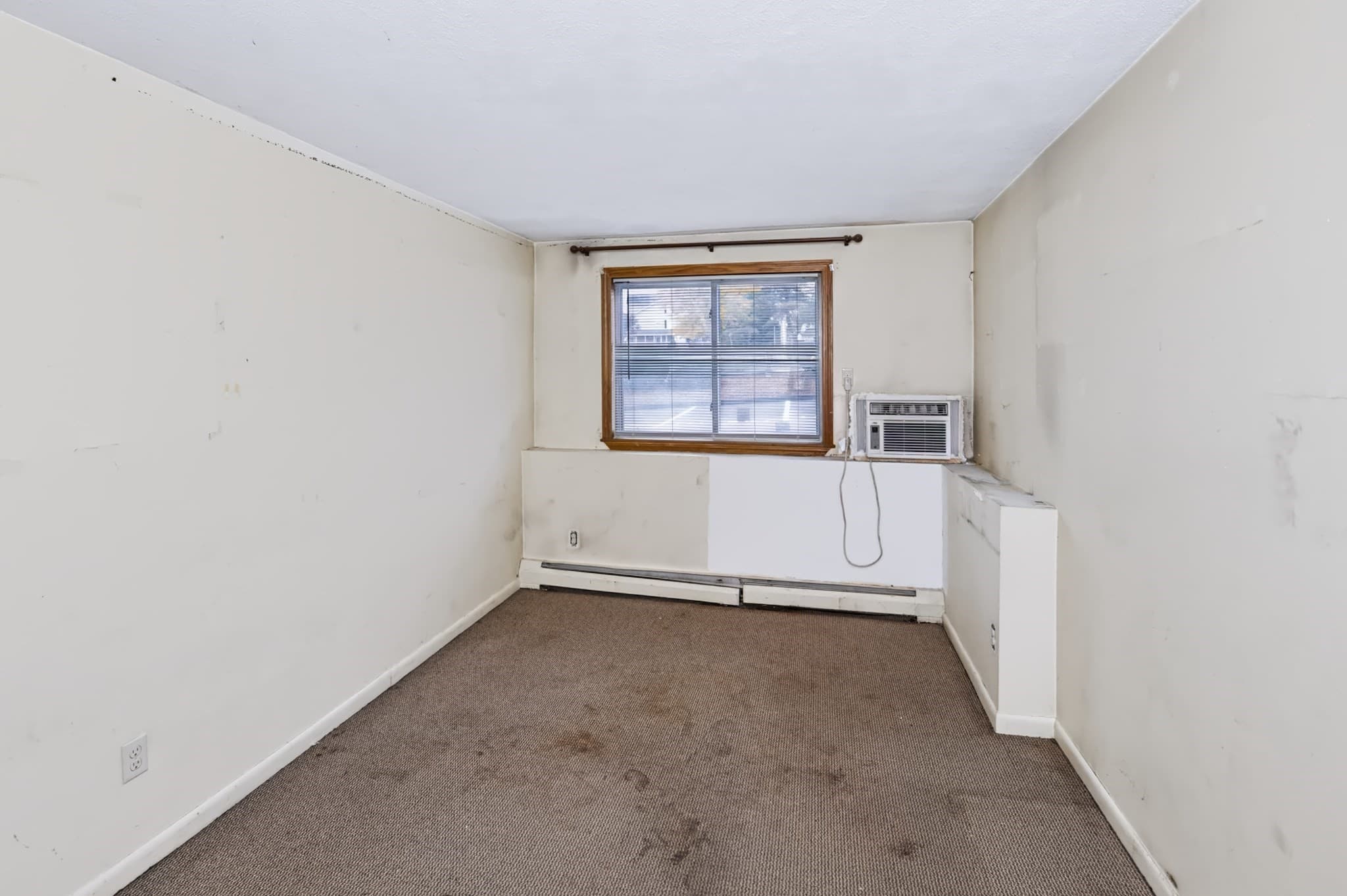 Condominium at 110 Boston Post Rd E # 5, Marlborough MA 01752, Marlborough, photo 12 of 16