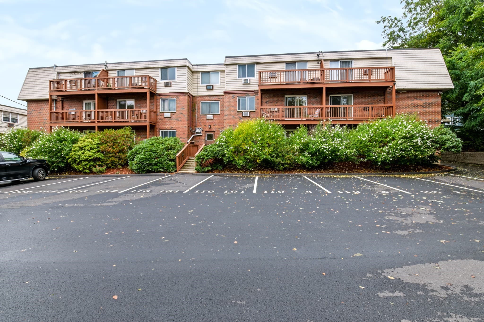 Condominium at 110 Boston Post Rd E # 5, Marlborough MA 01752, Marlborough, photo 15 of 16