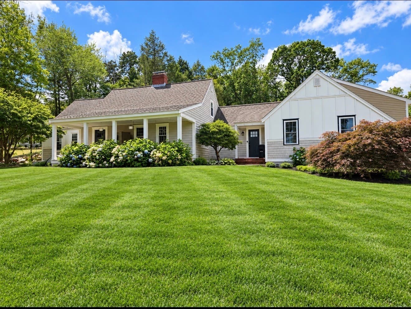 130 Lisa La., North Andover MA 01845