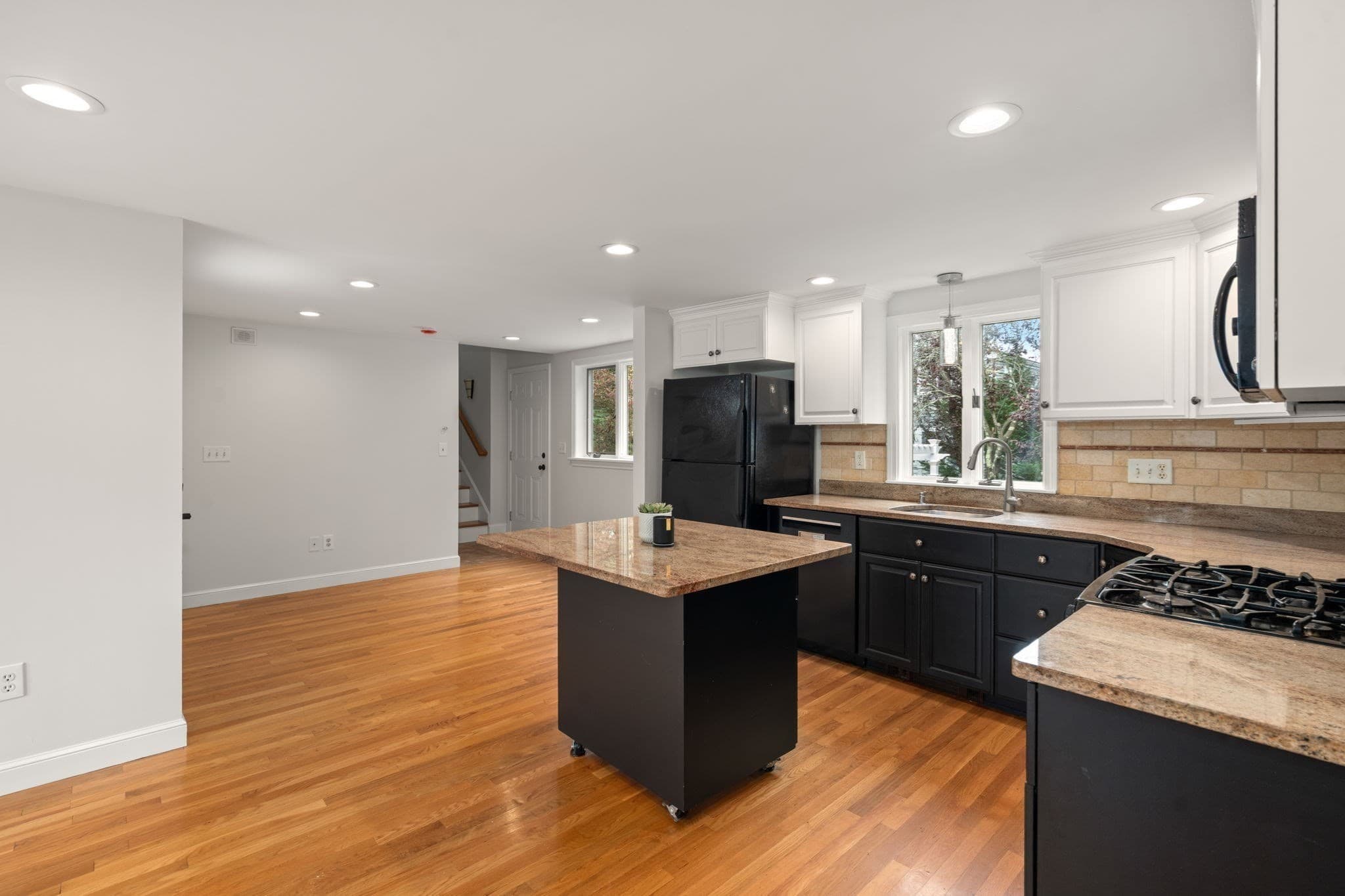 Single Family Residence at 358 Central Ave, Dedham MA 02026, Dedham, photo 8 of 30