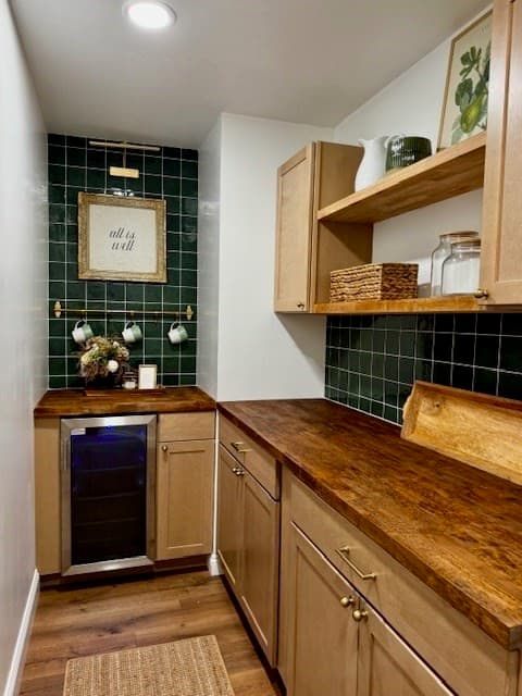 Single Family Residence at 316 Walnut Plain Rd, Rochester MA 02770, Rochester, photo 6 of 39