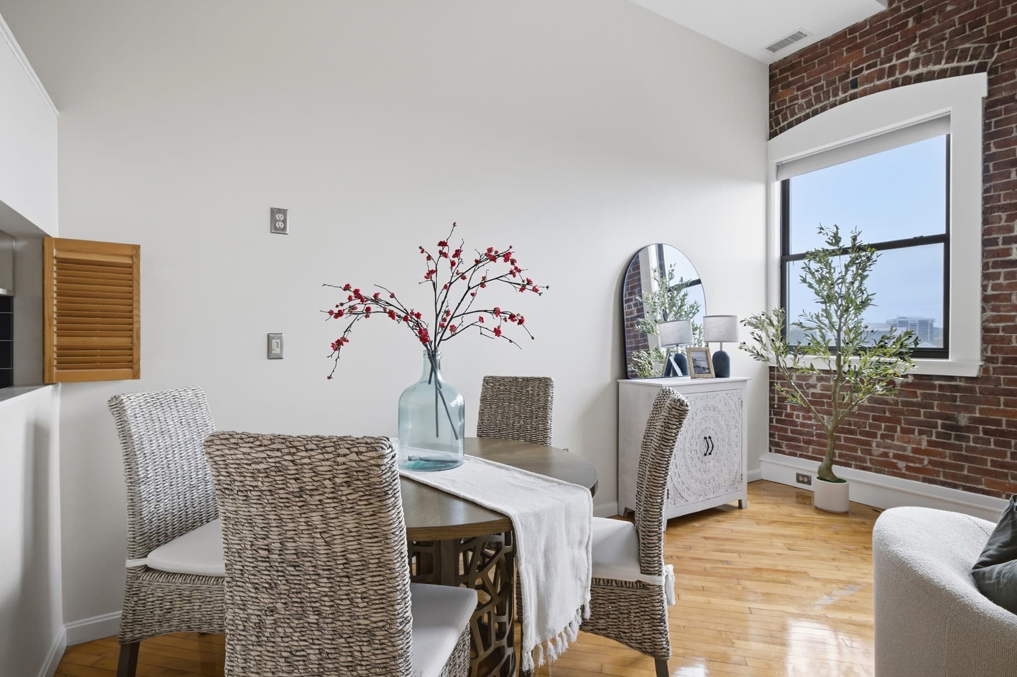 Condominium at 94 Newbury Ave # 402, Quincy MA 02171, Quincy, photo 17 of 41