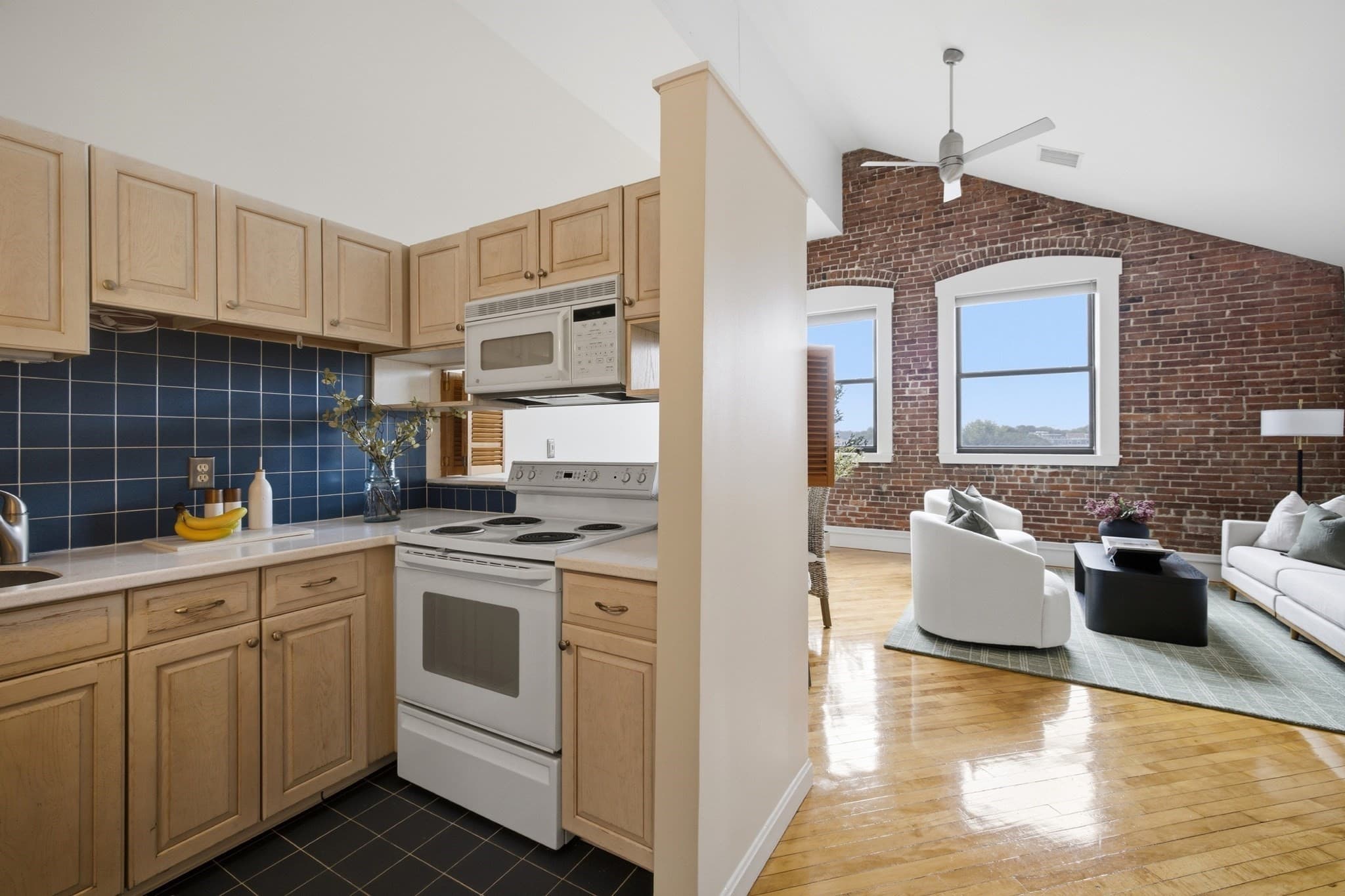 Condominium at 94 Newbury Ave # 402, Quincy MA 02171, Quincy, photo 9 of 41