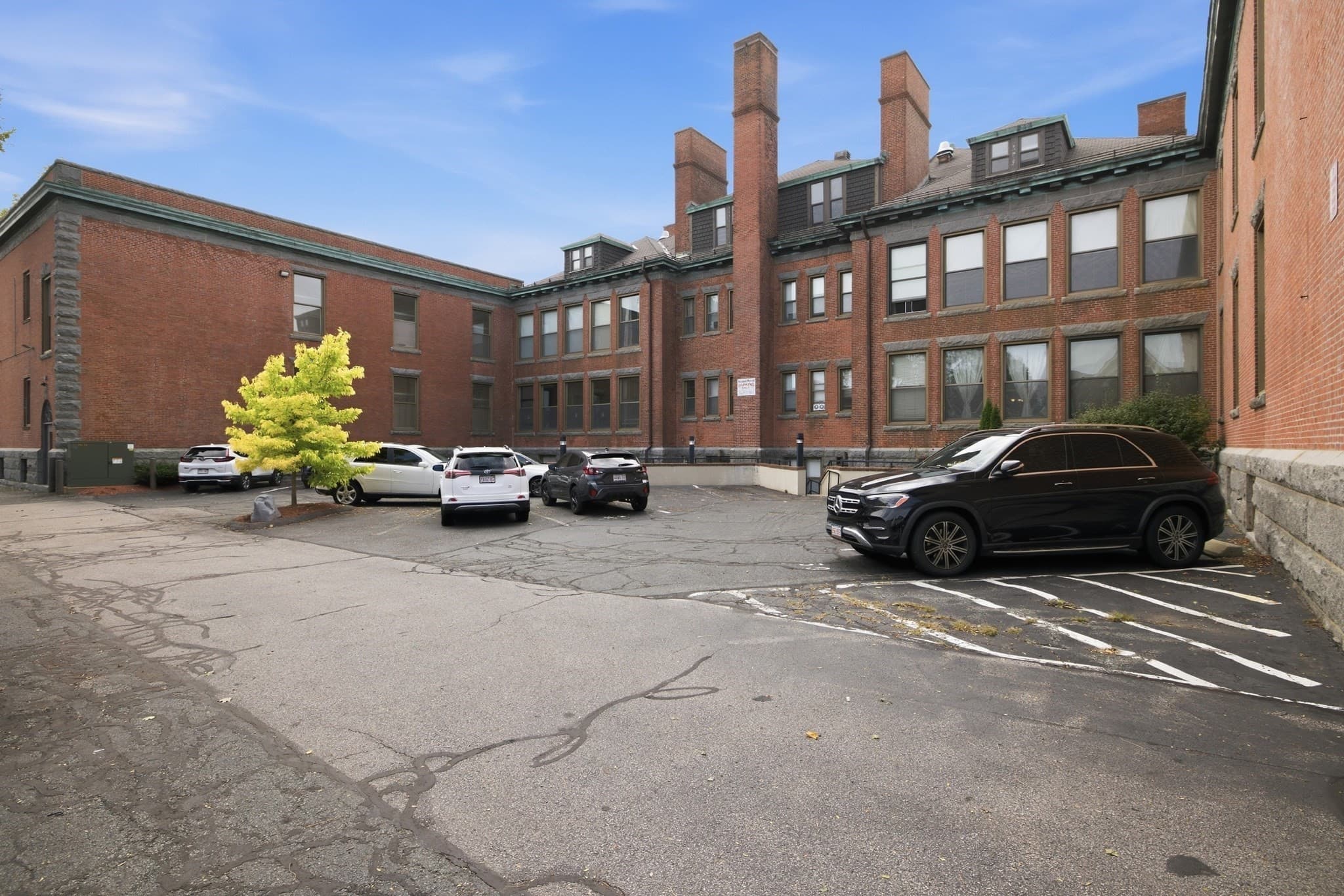 Condominium at 94 Newbury Ave # 402, Quincy MA 02171, Quincy, photo 35 of 41