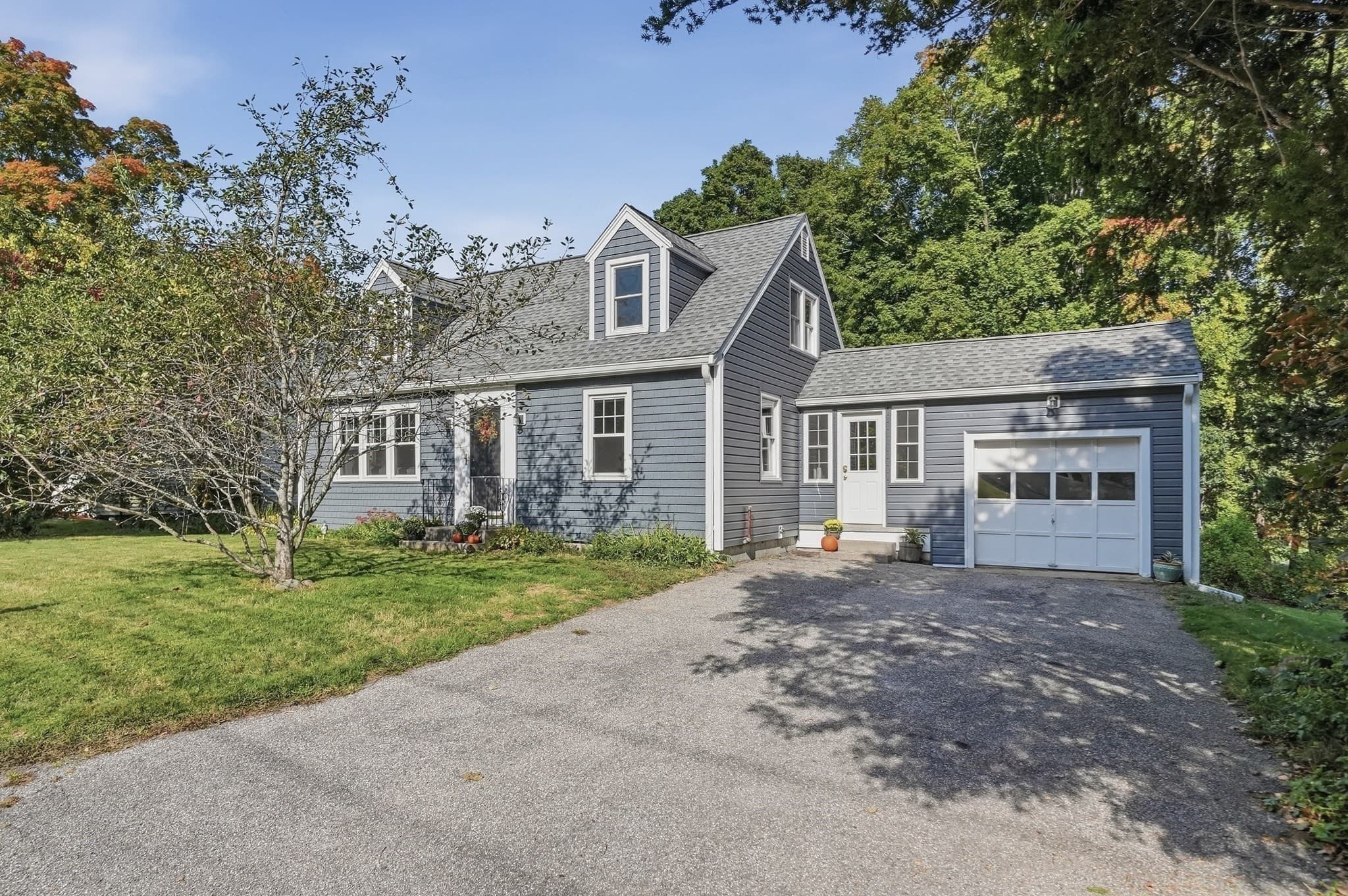Single Family Residence at 6 Maple Street, Southborough MA 01745, Southborough, photo 2 of 41