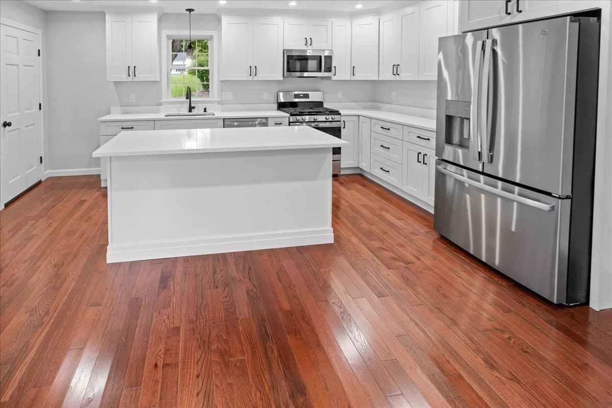 Single Family Residence at 118 Old Groveland Rd, Haverhill MA 01835, Haverhill, photo 6 of 38