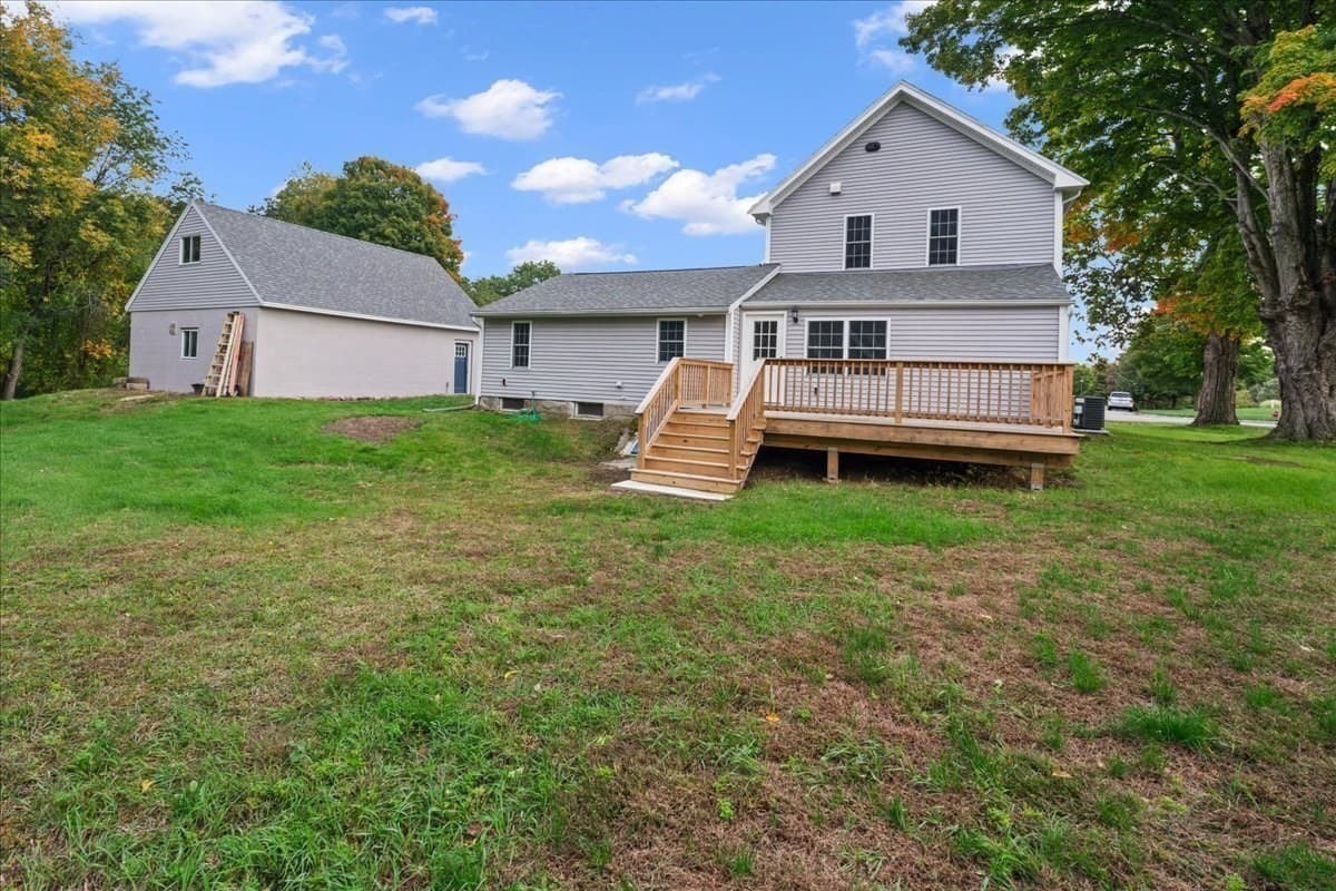 Single Family Residence at 118 Old Groveland Rd, Haverhill MA 01835, Haverhill, photo 3 of 38