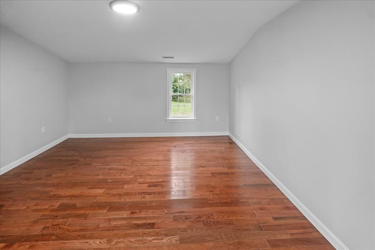 Single Family Residence at 118 Old Groveland Rd, Haverhill MA 01835, Haverhill, photo 9 of 38