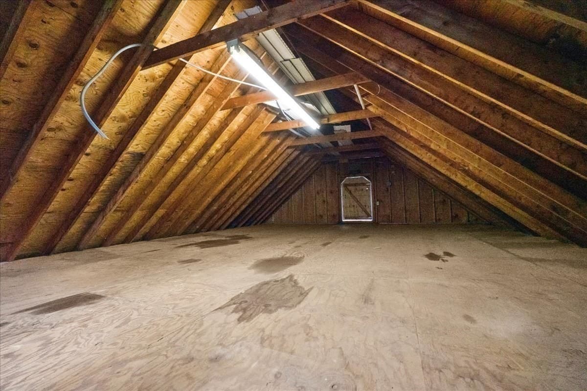Single Family Residence at 118 Old Groveland Rd, Haverhill MA 01835, Haverhill, photo 30 of 38