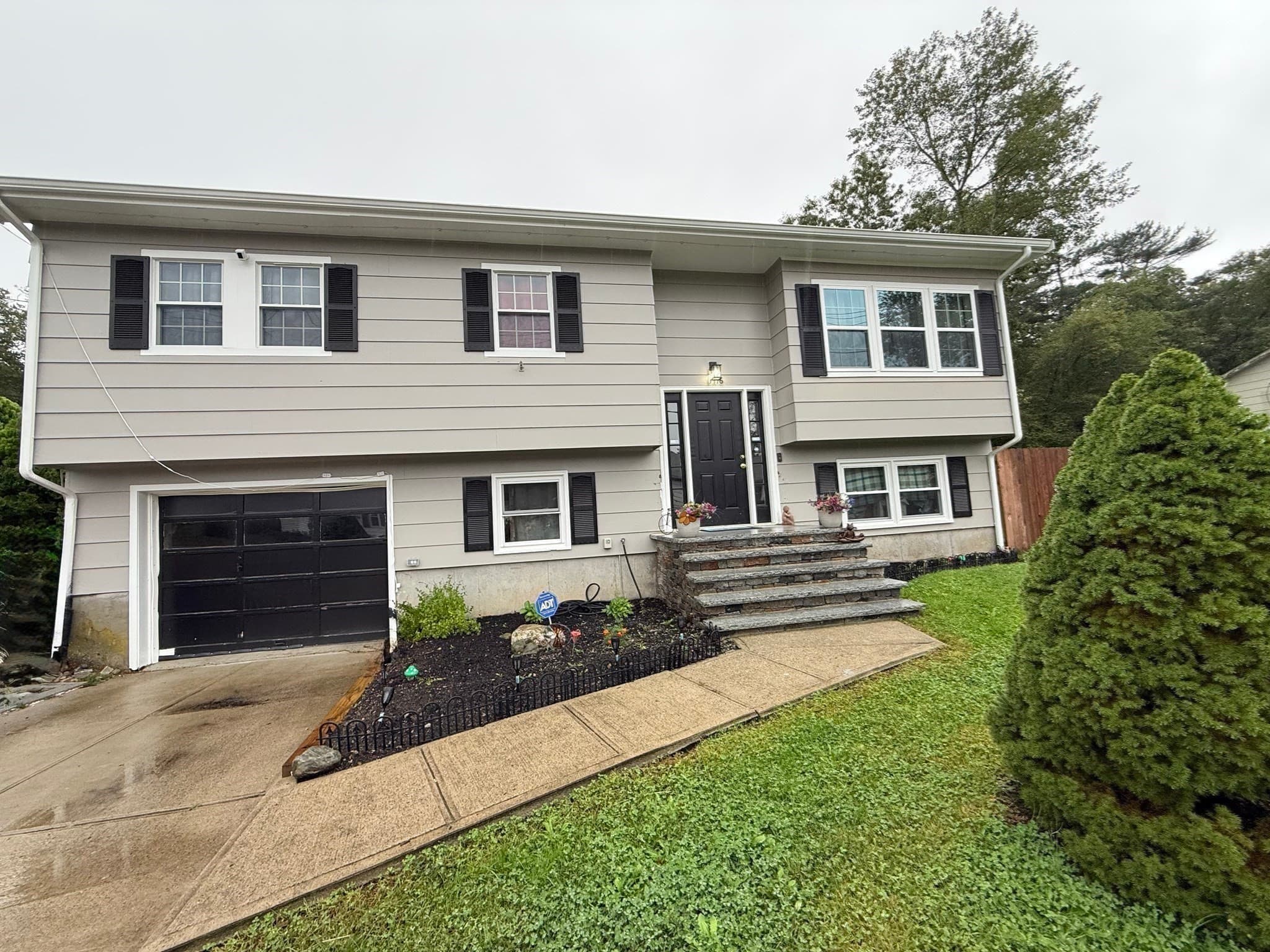 Single Family Residence at 1116 Beverly Street, New Bedford MA 02745, New Bedford, photo 4 of 21