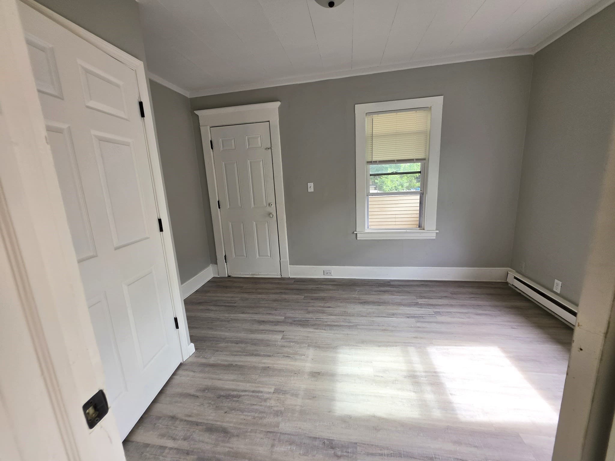 4 Family at 64 Marlborough St, Springfield MA 01109, Springfield, photo 16 of 27