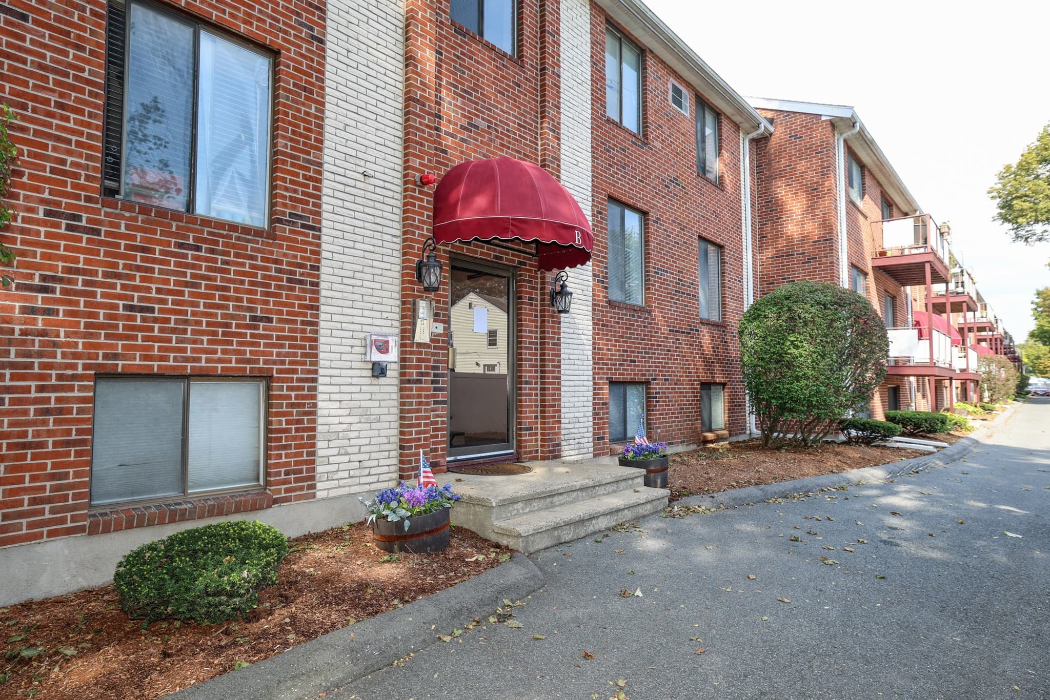 Condominium at 3 Richardson St. # B4, Wakefield MA 01880, Wakefield, photo 2 of 14